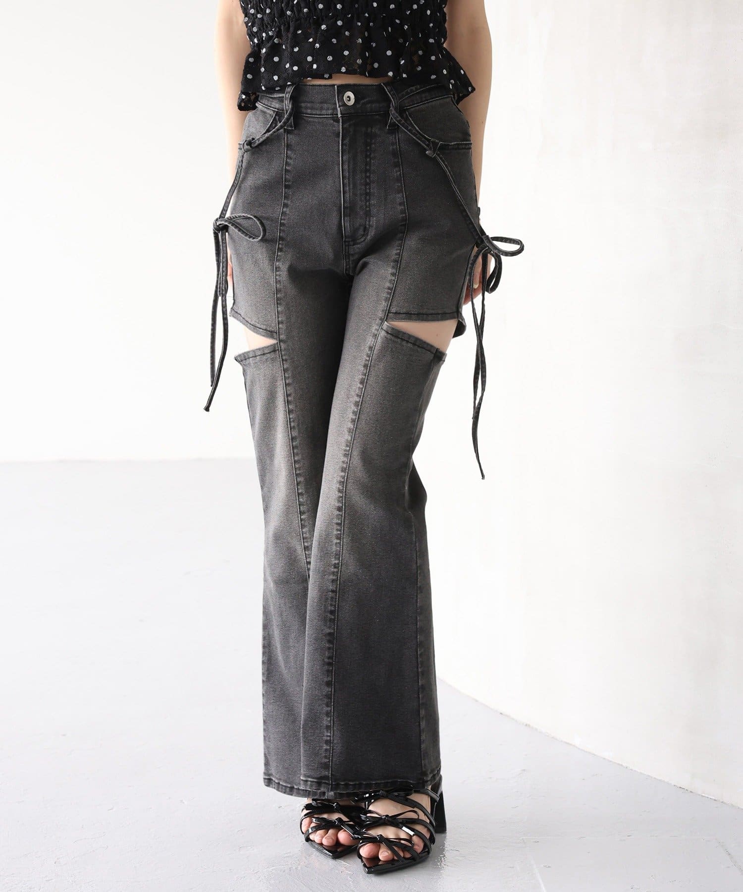 one after another NICE CLAUP(ワンアフターアナザー ナイスクラップ) 【SMサイズ展開あり】サイドスリットリボン美脚デニムパンツ