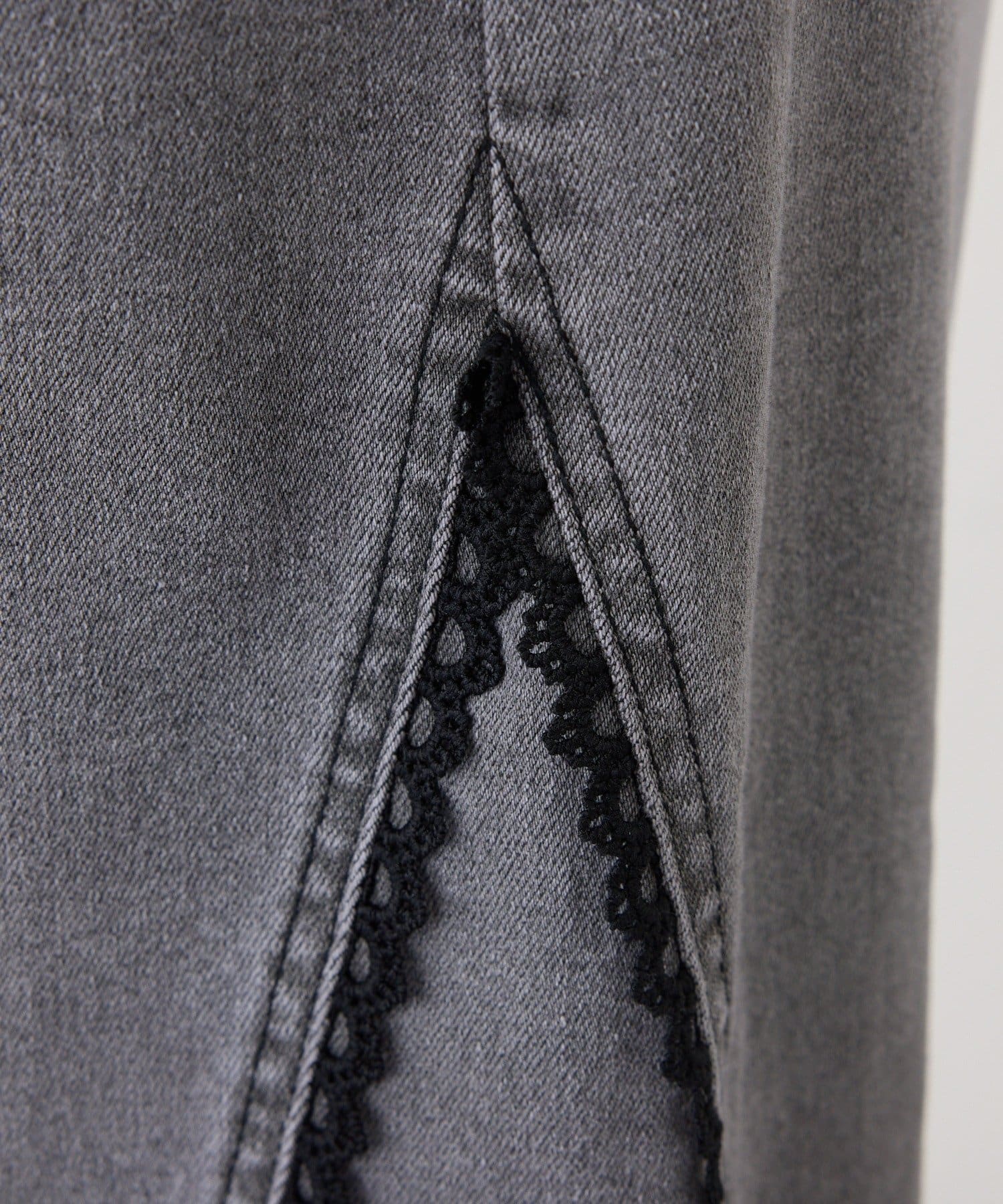 one after another NICE CLAUP(ワンアフターアナザー ナイスクラップ) 【SMサイズ展開あり】レース付きワイドデニムパンツ