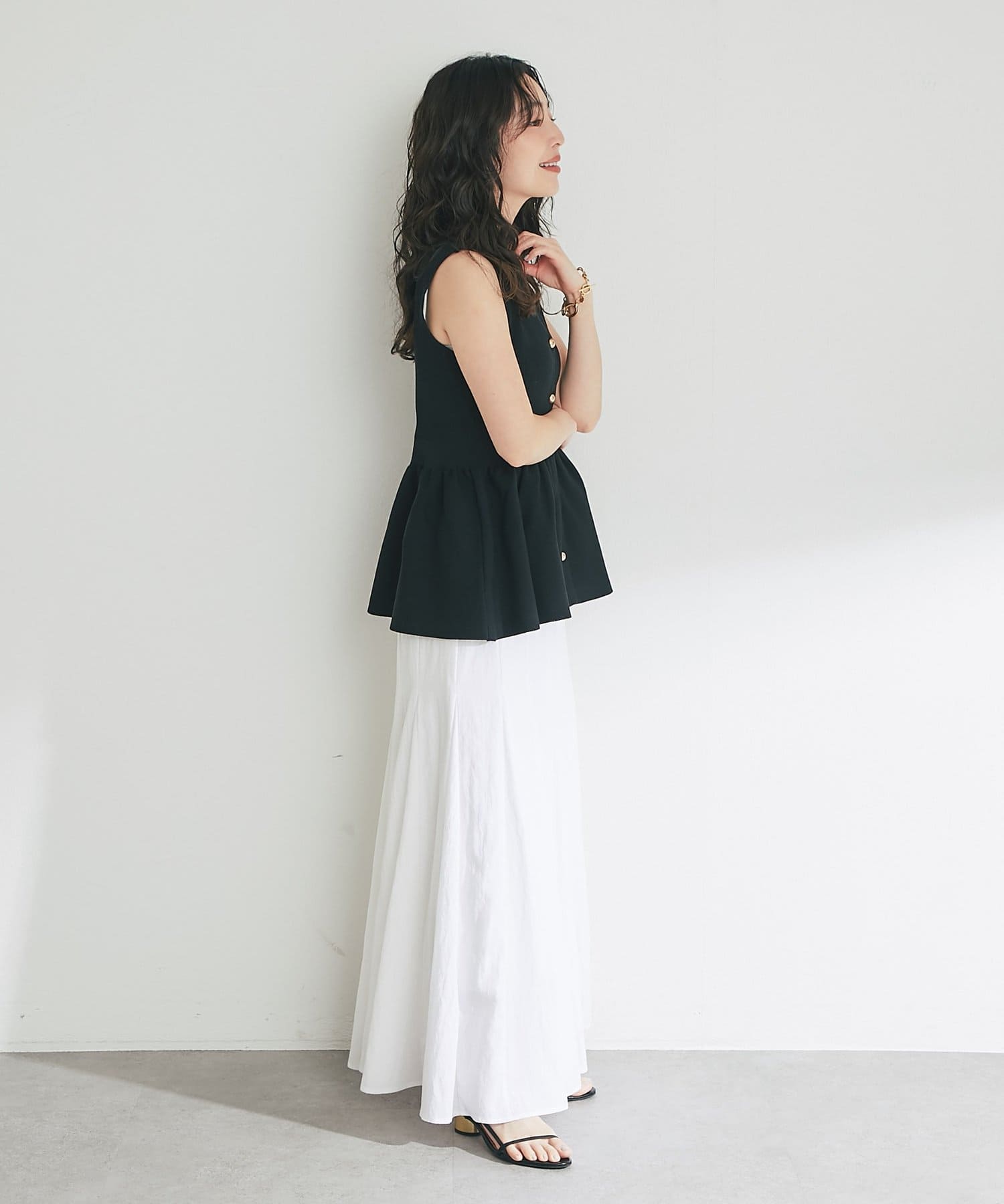 La boutique BonBon(ラブティックボンボン) ペプラムノースリニット