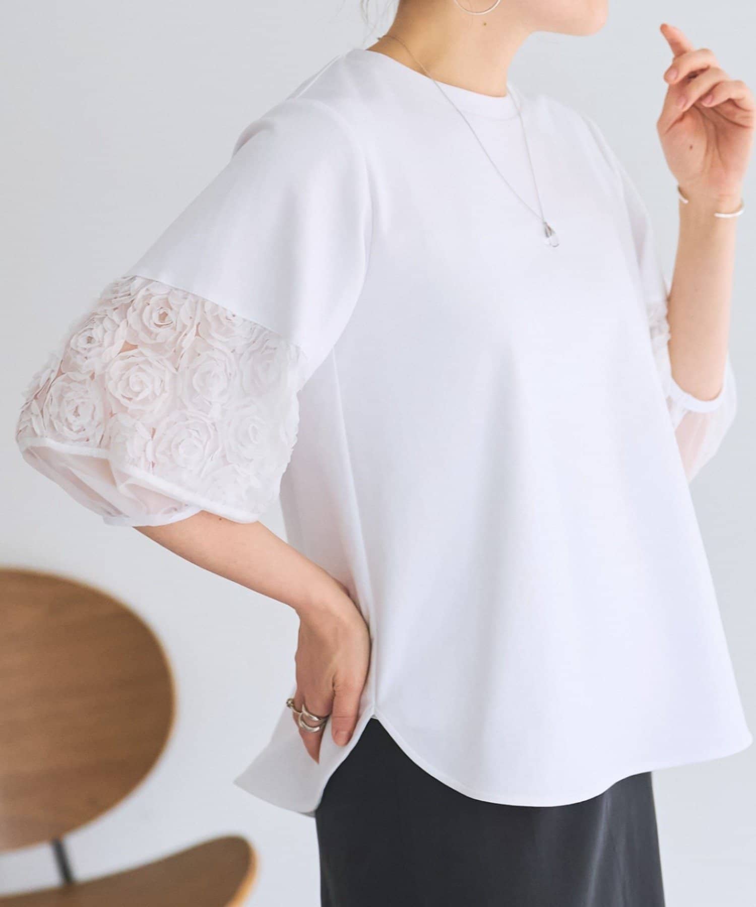 BEARDSLEY(ビアズリー) フリル刺繍ドッキングプルオーバー