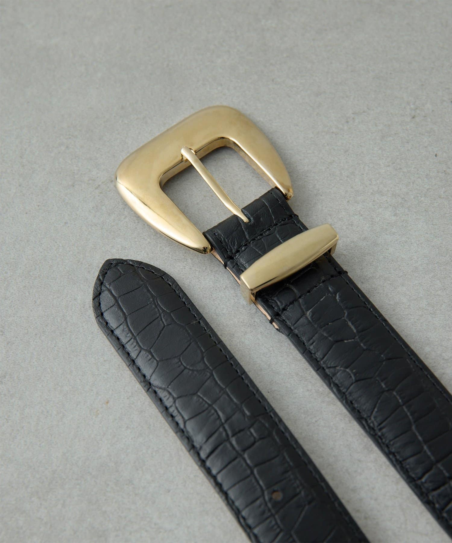 Whim Gazette(ウィム ガゼット) 【Drawing Numbers】スクエアバックルベルトクロコエンボス