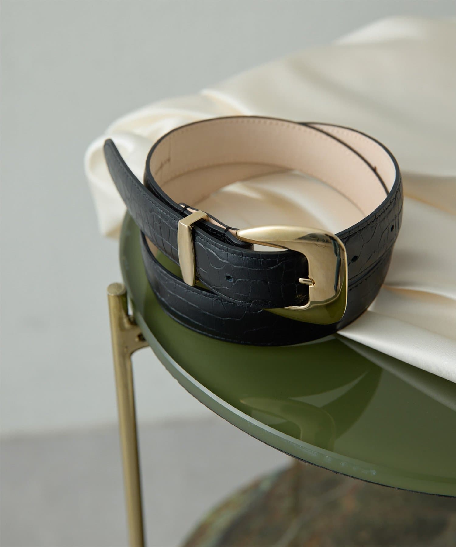 Whim Gazette(ウィム ガゼット) 【Drawing Numbers】スクエアバックルベルトクロコエンボス