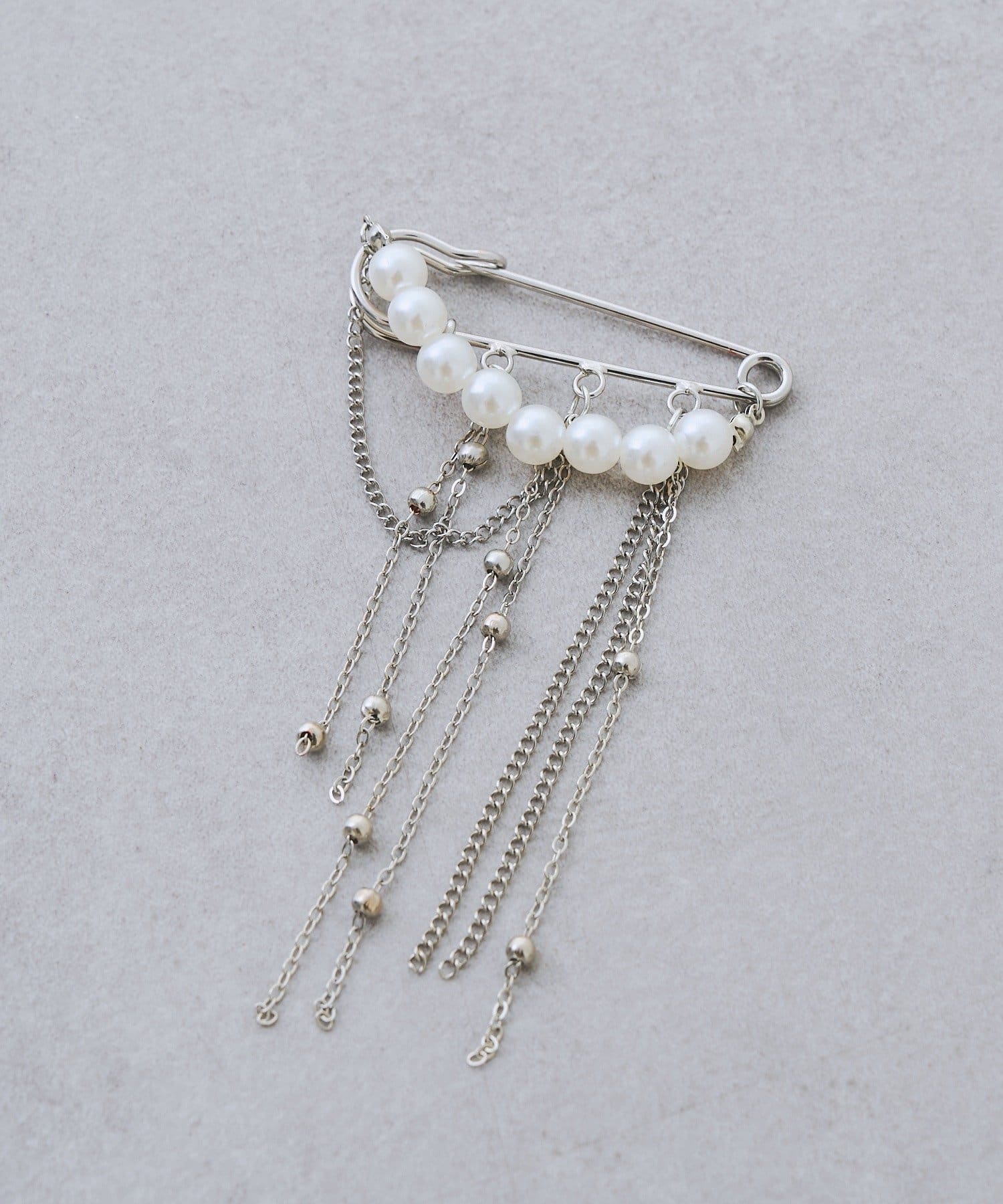 mystic(ミスティック) チェーンパールブローチ