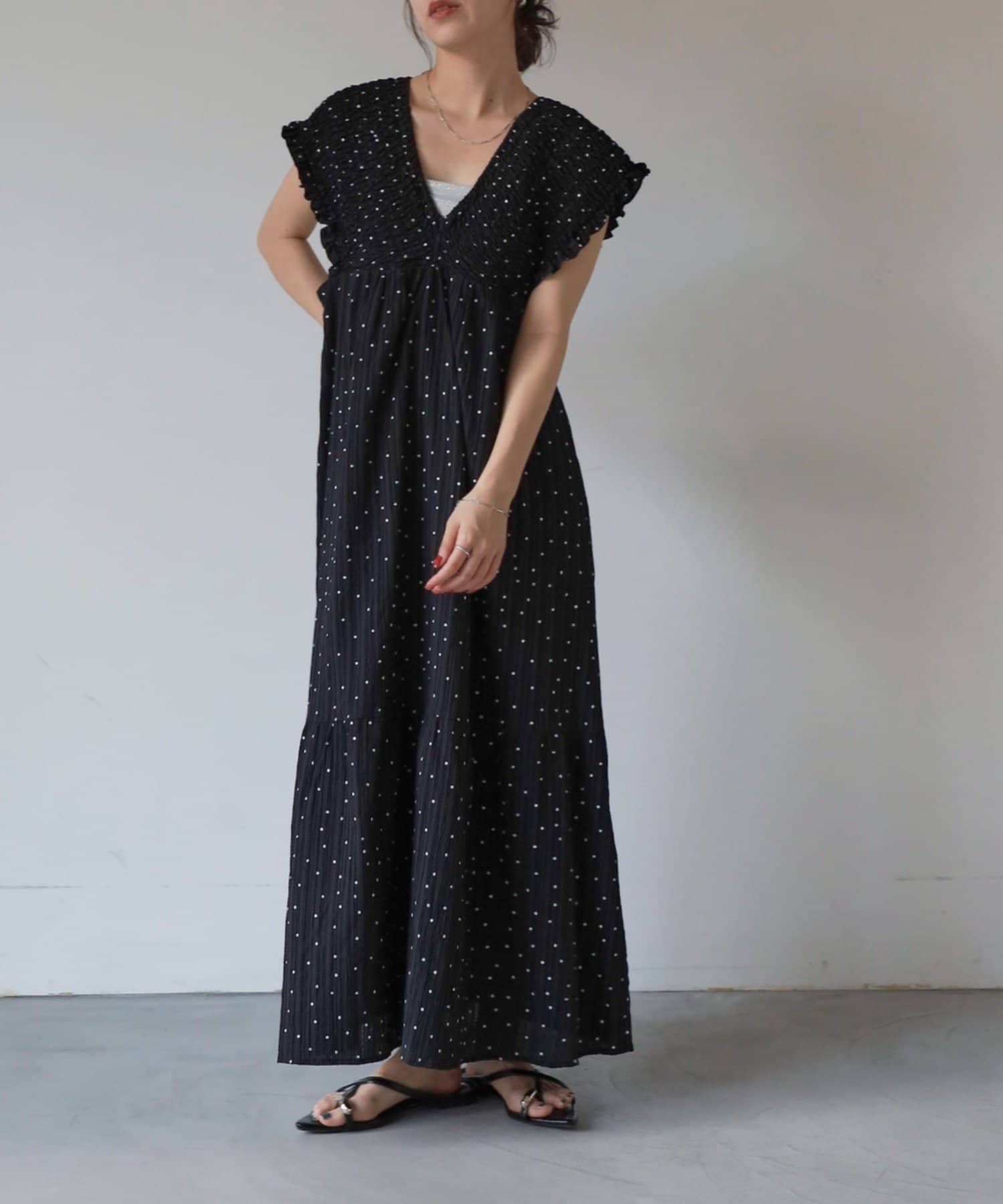 COLONY 2139(コロニー トゥーワンスリーナイン) バックリボンシャーリングワンピース