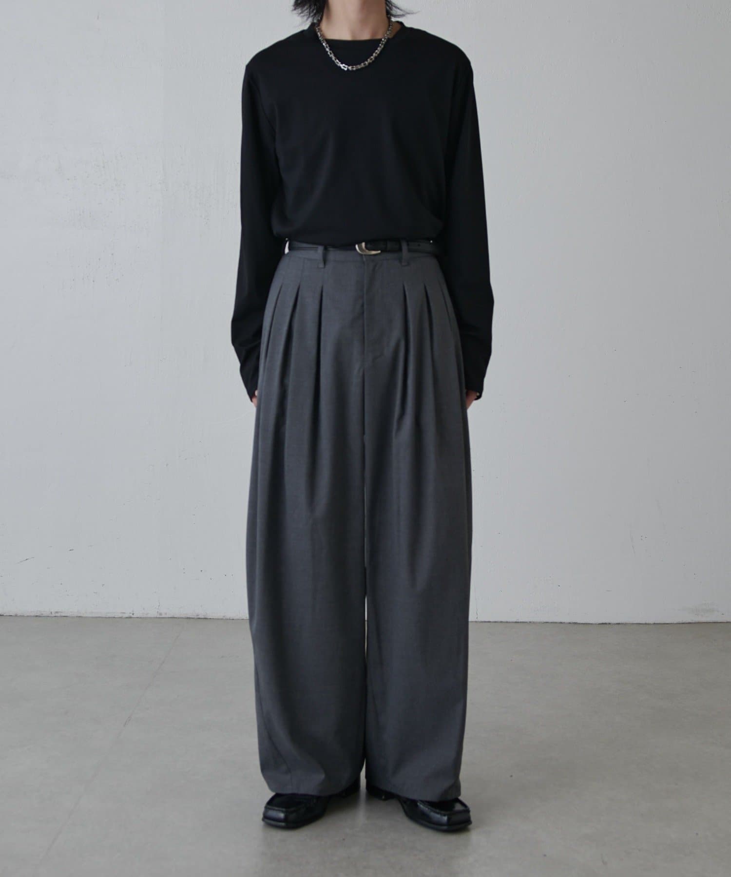 Lui's(ルイス) インバーテッドプリーツワイドパンツ