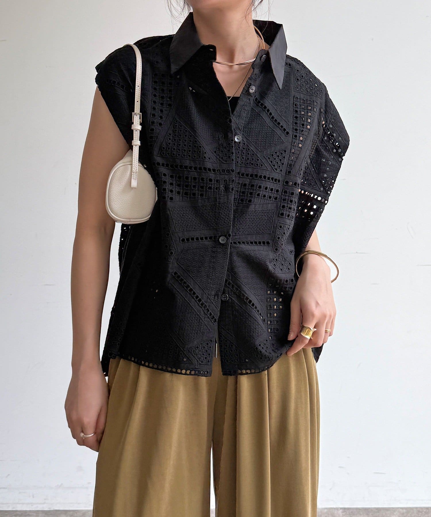 DOUDOU(ドゥドゥ) 【WEB限定】カットワークレースシャツ