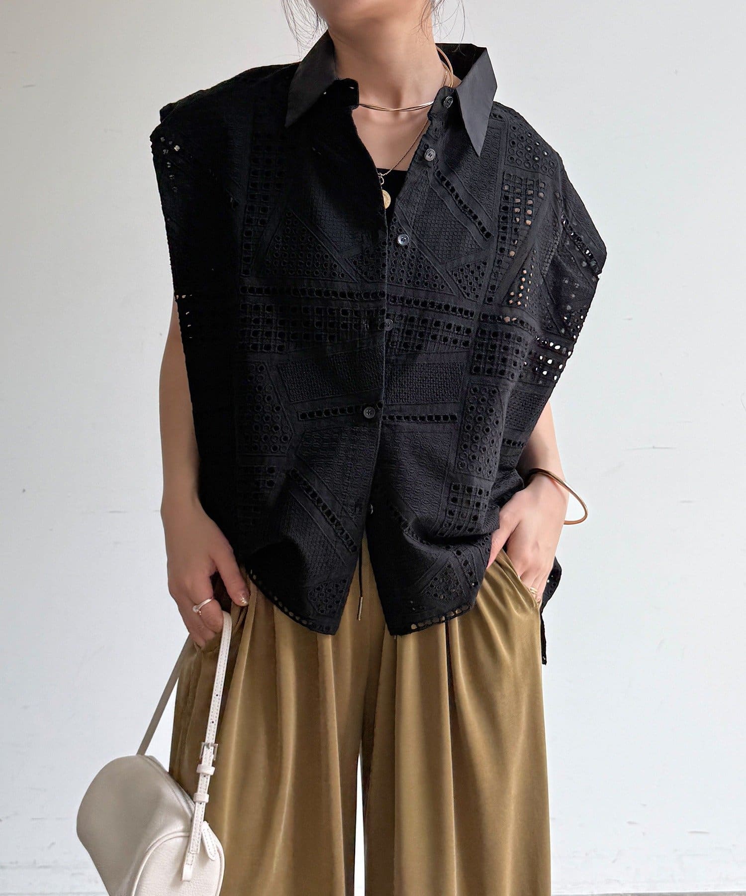 DOUDOU(ドゥドゥ) 【WEB限定】カットワークレースシャツ