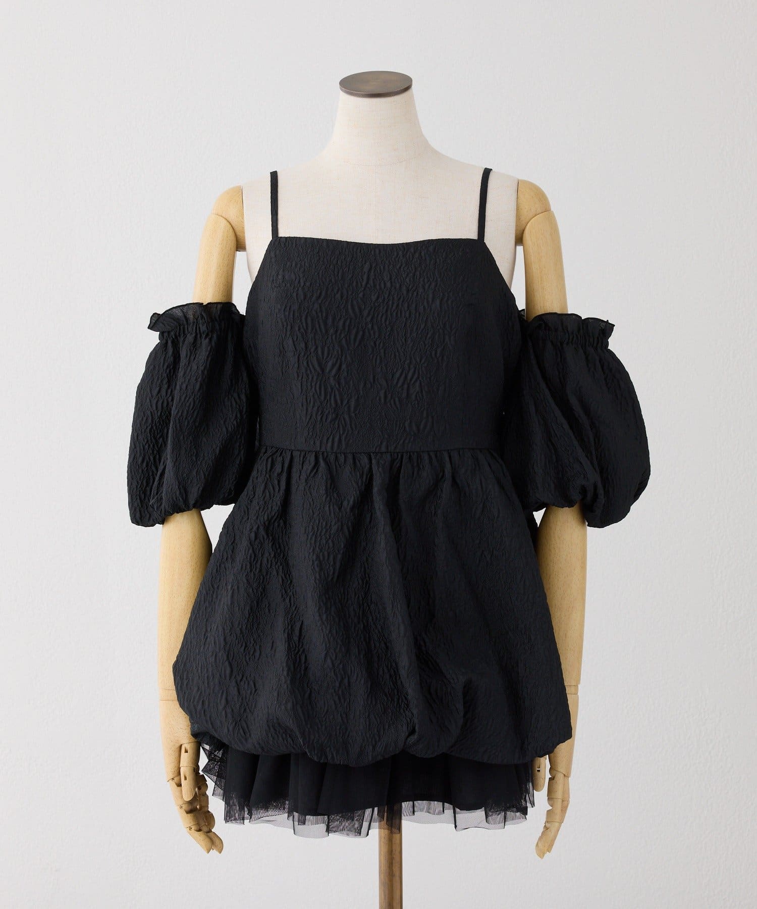 one after another NICE CLAUP(ワンアフターアナザー ナイスクラップ) 【Black Ribbon Collection】異素材バルーンミニワンピース