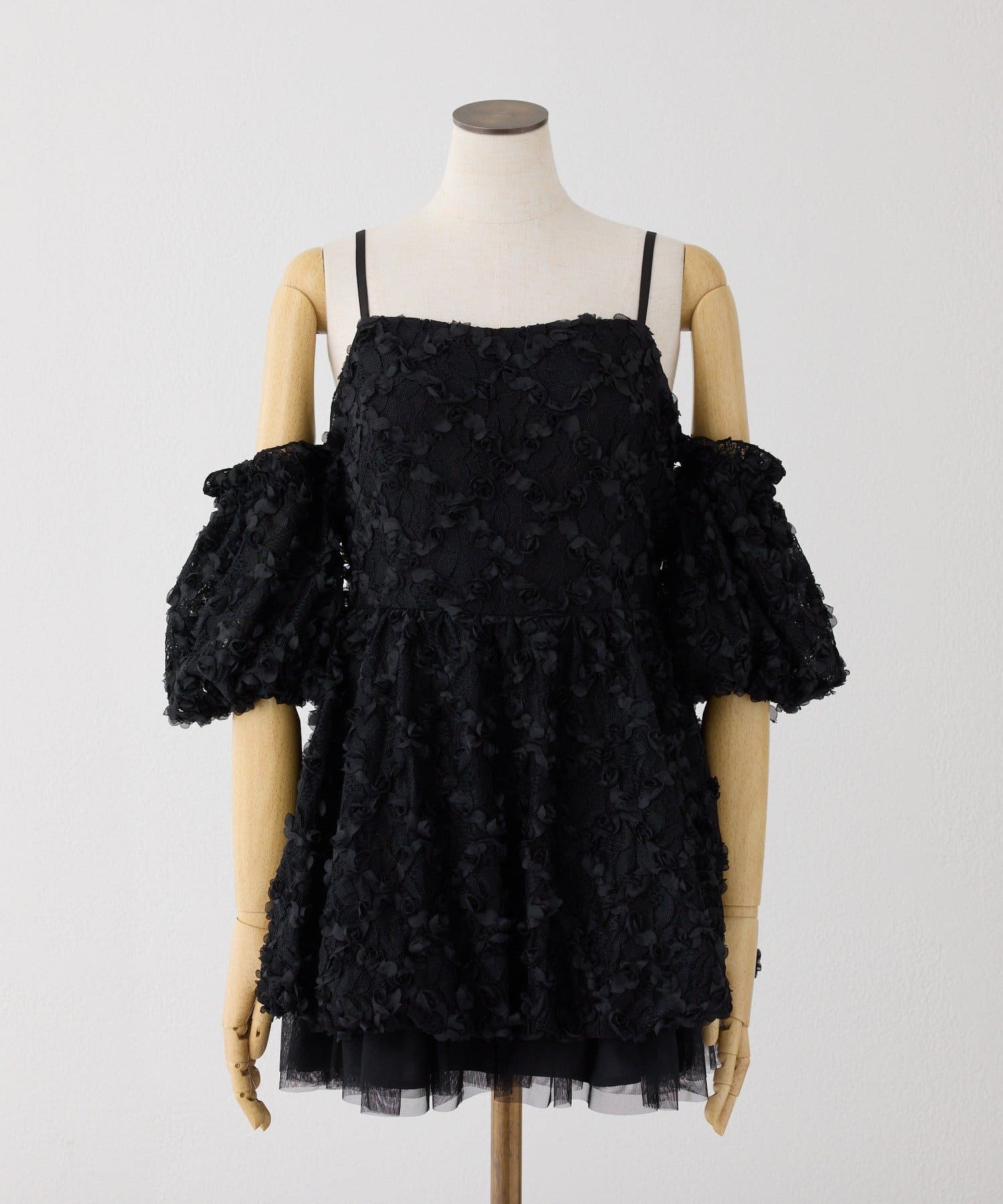 one after another NICE CLAUP(ワンアフターアナザー ナイスクラップ) 【Black Ribbon Collection】異素材バルーンミニワンピース