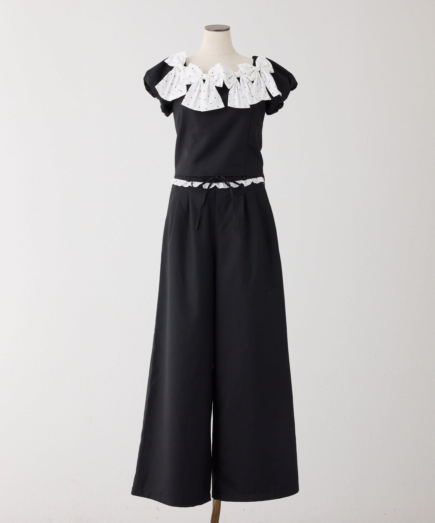 one after another NICE CLAUP(ワンアフターアナザー ナイスクラップ) 【Black Ribbon Collection】ウエストフリルスラックス