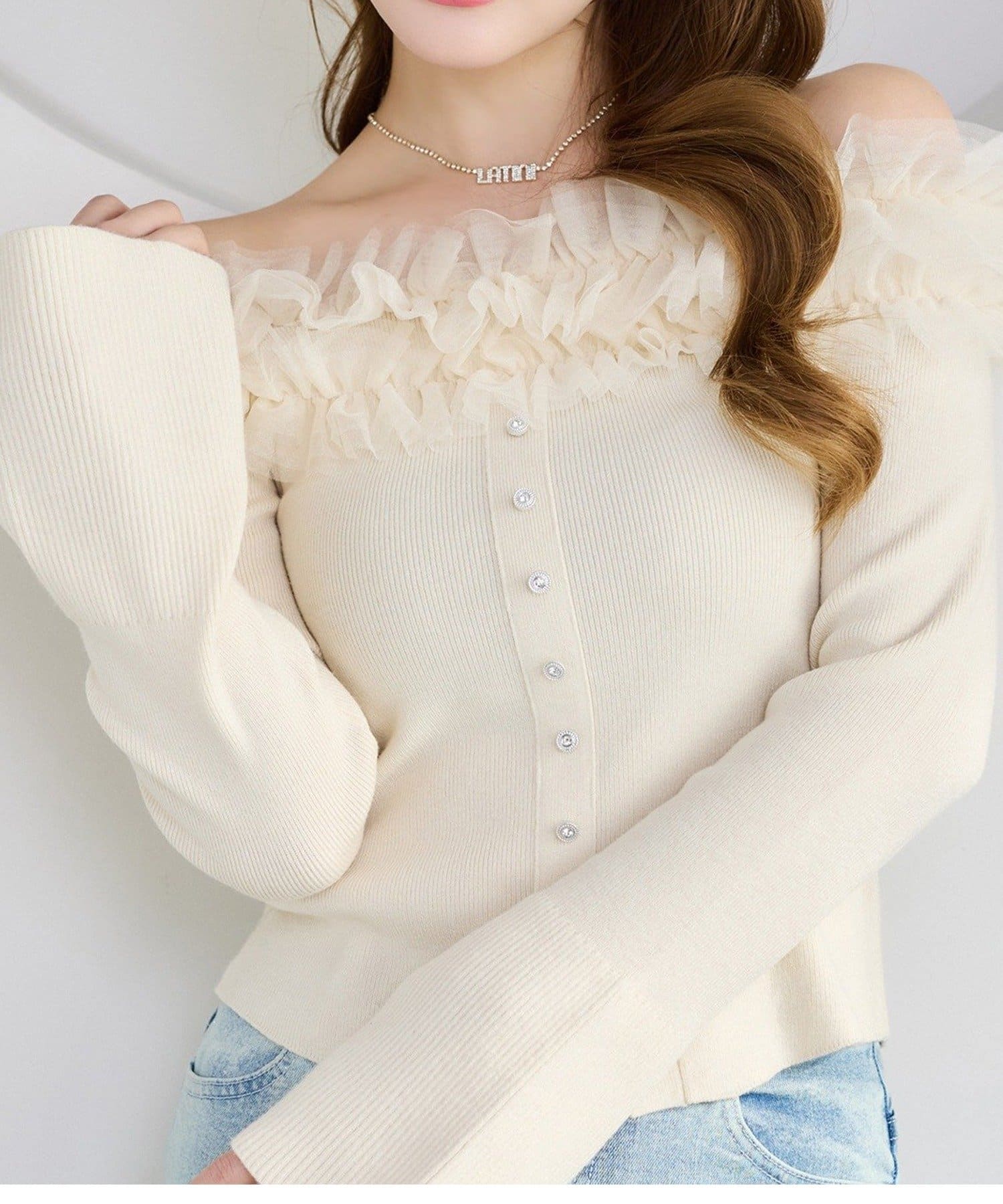 NICE CLAUP / OLIVE des OLIVE OUTLET(ナイスクラップ  / オリーブ デ オリーブ アウトレット) 【one after another】チュールフリルオフショルニット