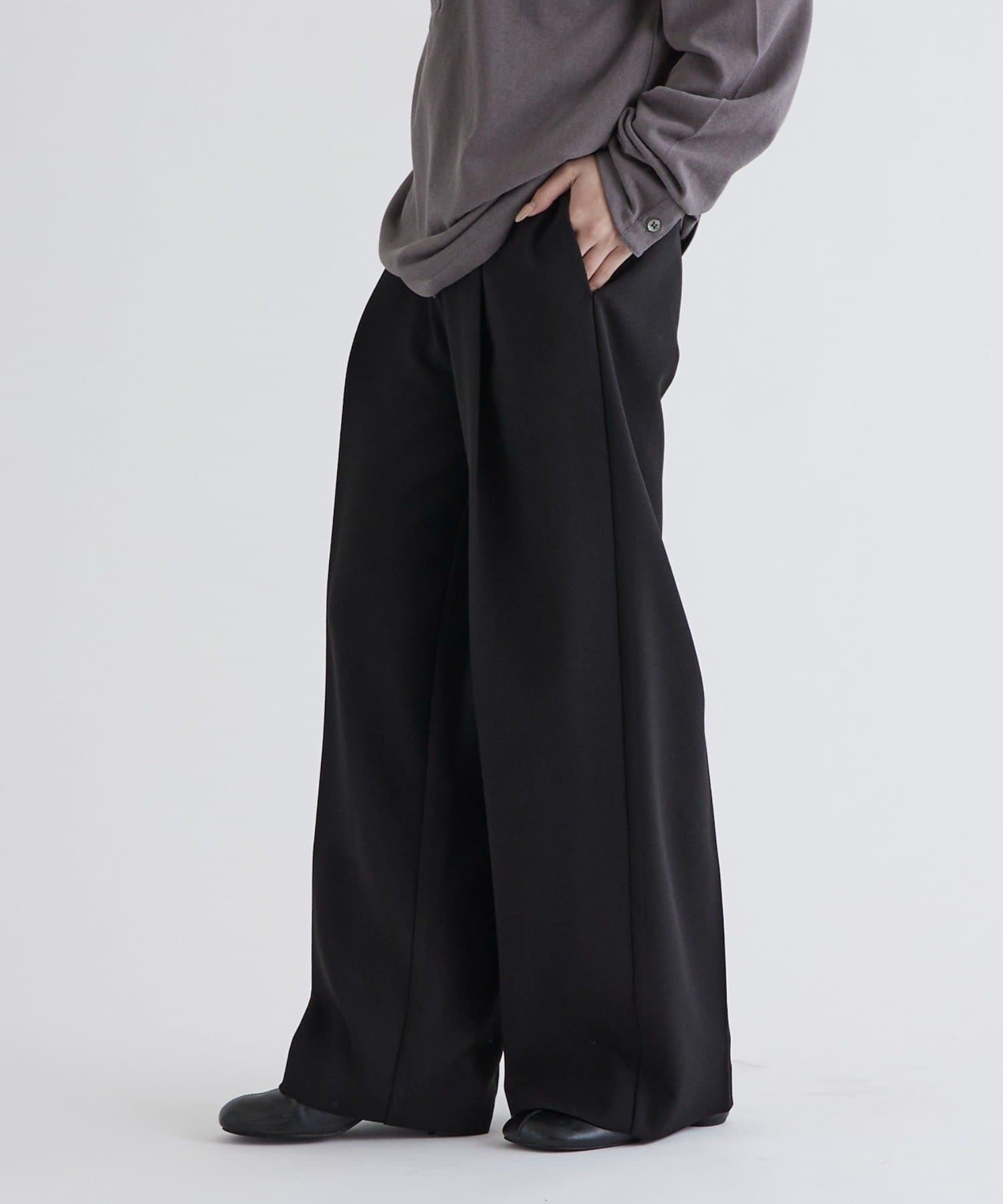 Lui's(ルイス) ジョーゼットタックワイドパンツ