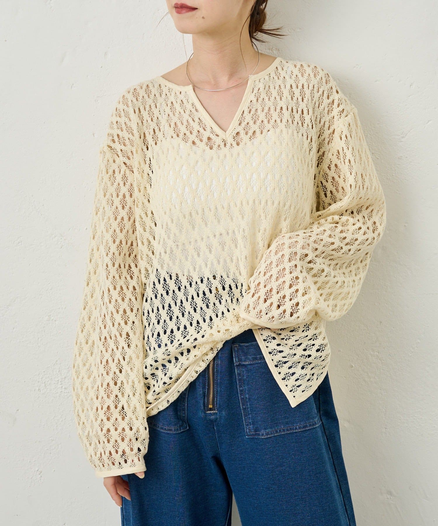 Omekashi(オメカシ) 透かし柄Vプルオーバー