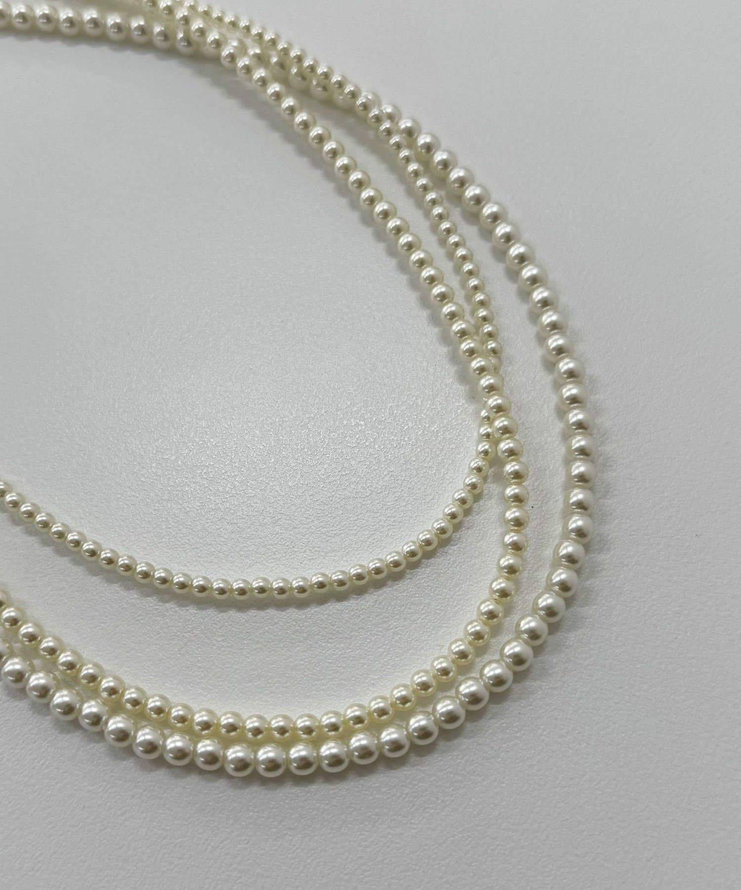 FREDY & GLOSTER(フレディ アンド グロスター) パール3連ショートネックレス