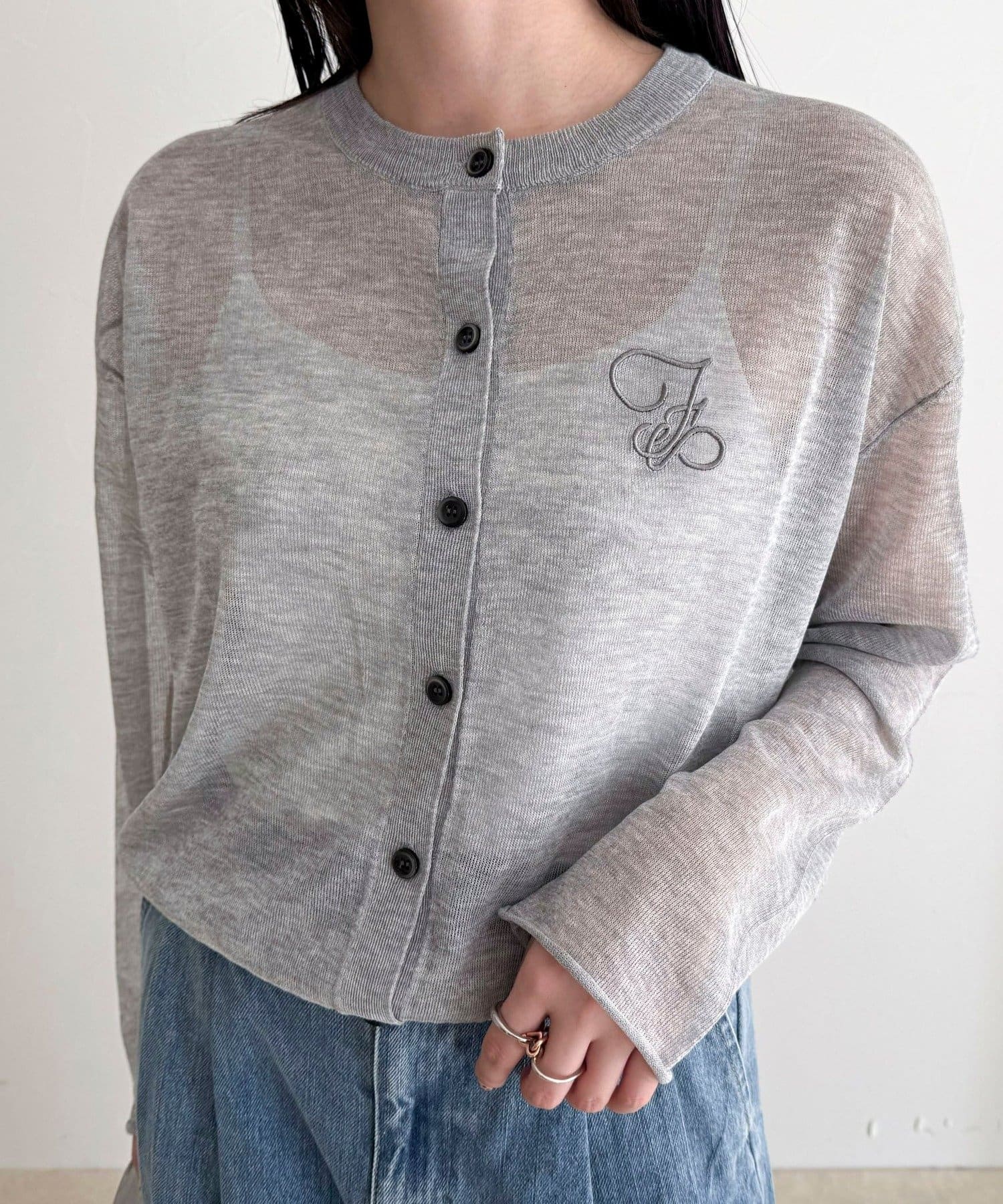 FREDY & GLOSTER(フレディ アンド グロスター) 刺繍入りシアーニットカーディガン