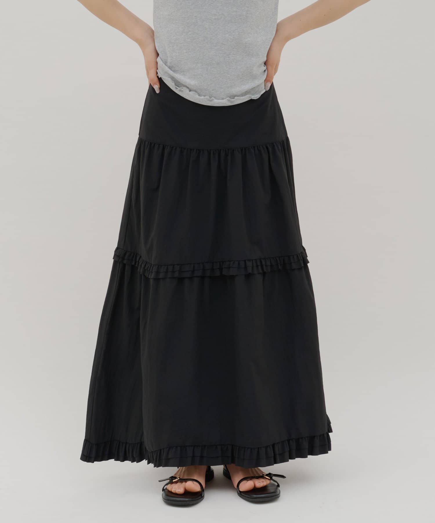 DISCOAT(ディスコート) 【umm./WEB限定】フリルフレアスカート