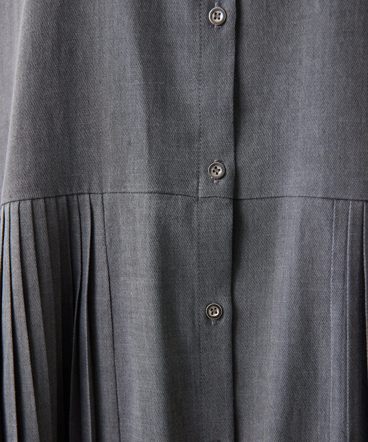 ear PAPILLONNER(イア パピヨネ) 《リラックス》デニムプリーツワンピース【SUM1 STYLE(スミスタイル)】