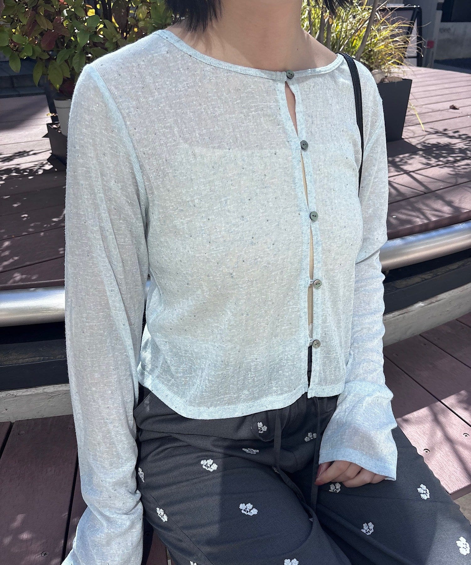 Kastane(カスタネ) 【3.20(金)12:00発売/4色展開/前後2WAY】ラインストーンシアーカットソー