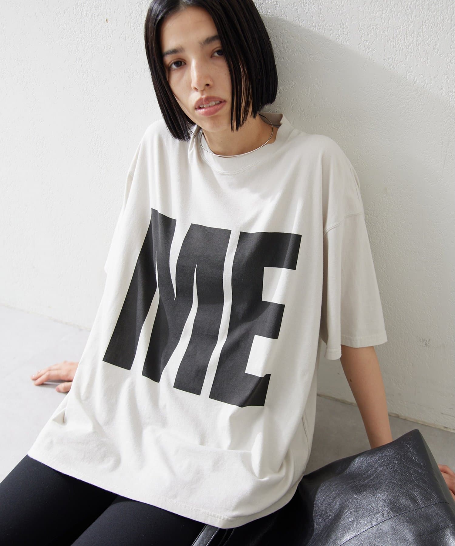 Whim Gazette(ウィム ガゼット) 【KATHARINE HAMNETT】別注ME Tシャツ