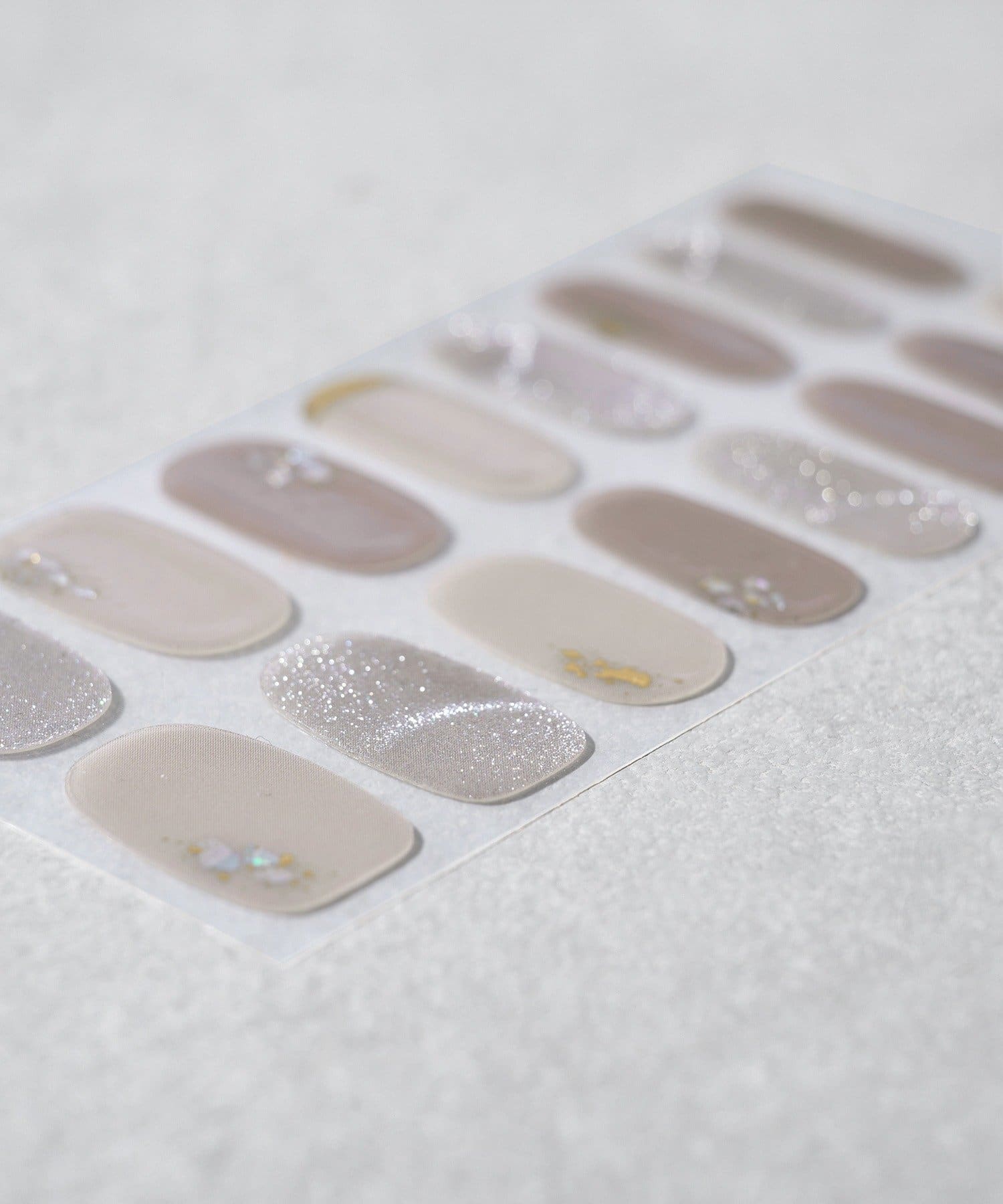 3COINS(スリーコインズ) セミハードマグネットジェルネイルシールハンド／and us