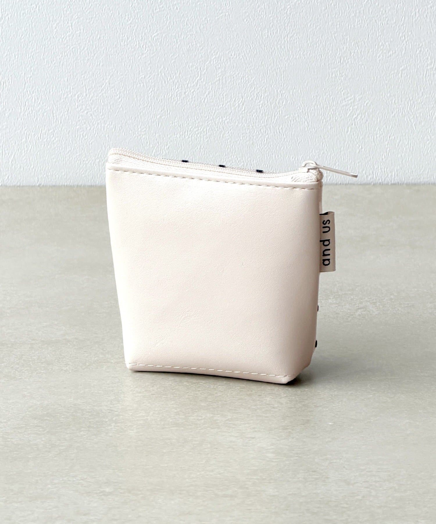 3COINS(スリーコインズ) ドットメッシュコンパクトポーチ／and us