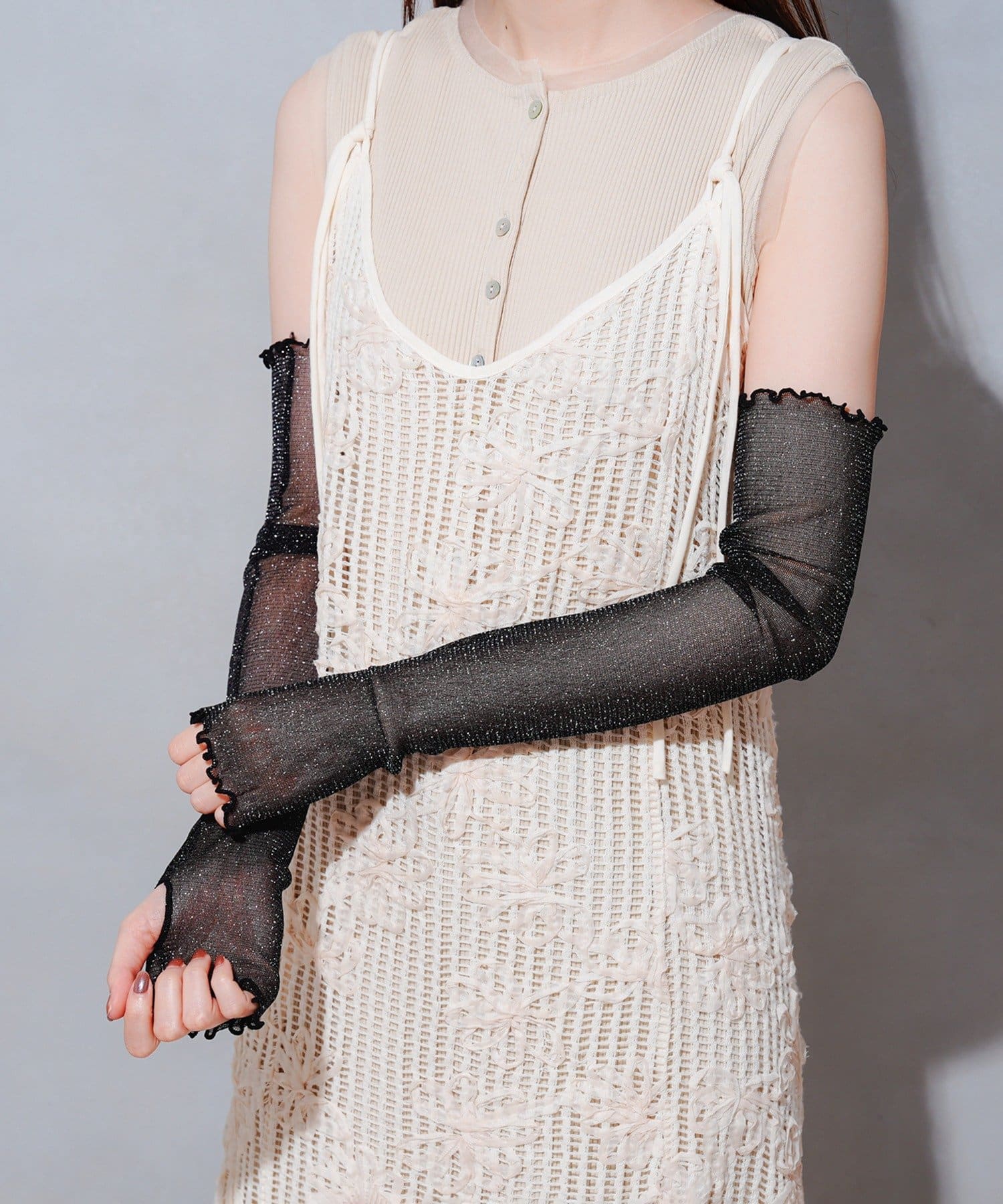 3COINS(スリーコインズ) UVラメアームカバー