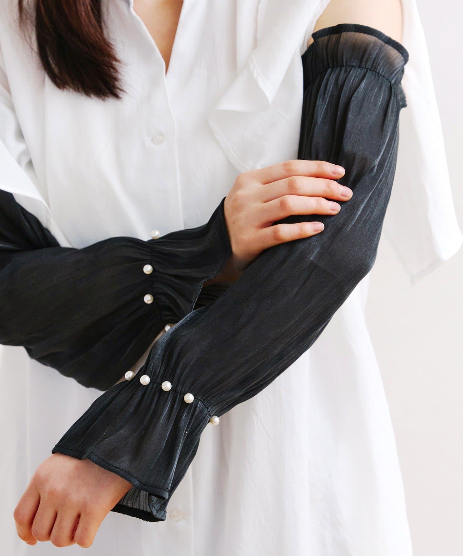 salut!(サリュ) パール付きプリーツアームカバー