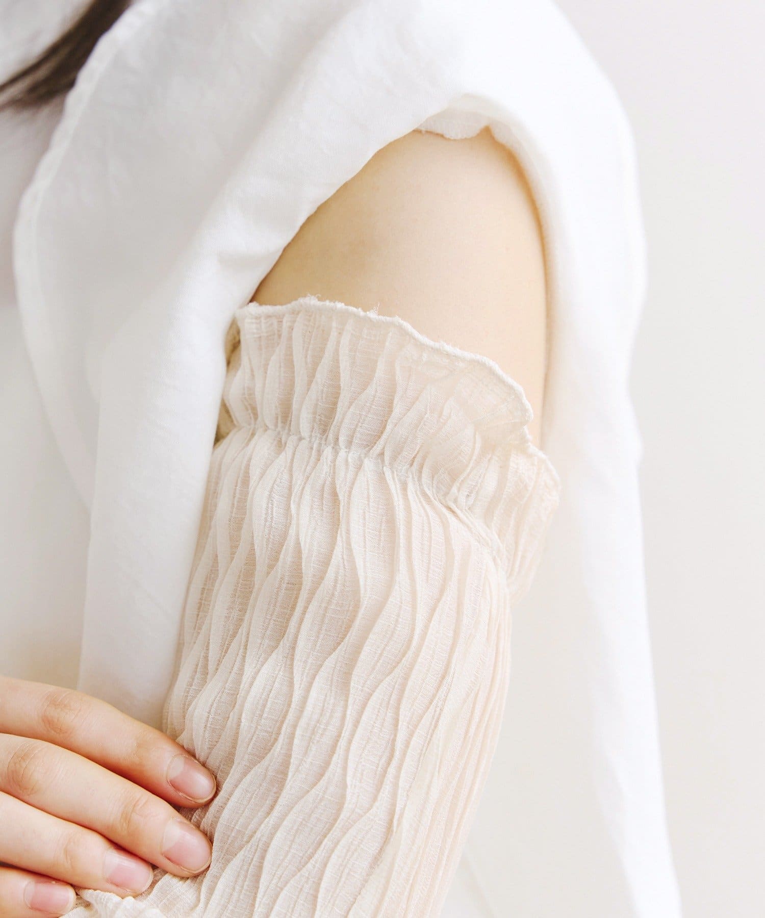 salut!(サリュ) ウェーブプリーツアームカバー