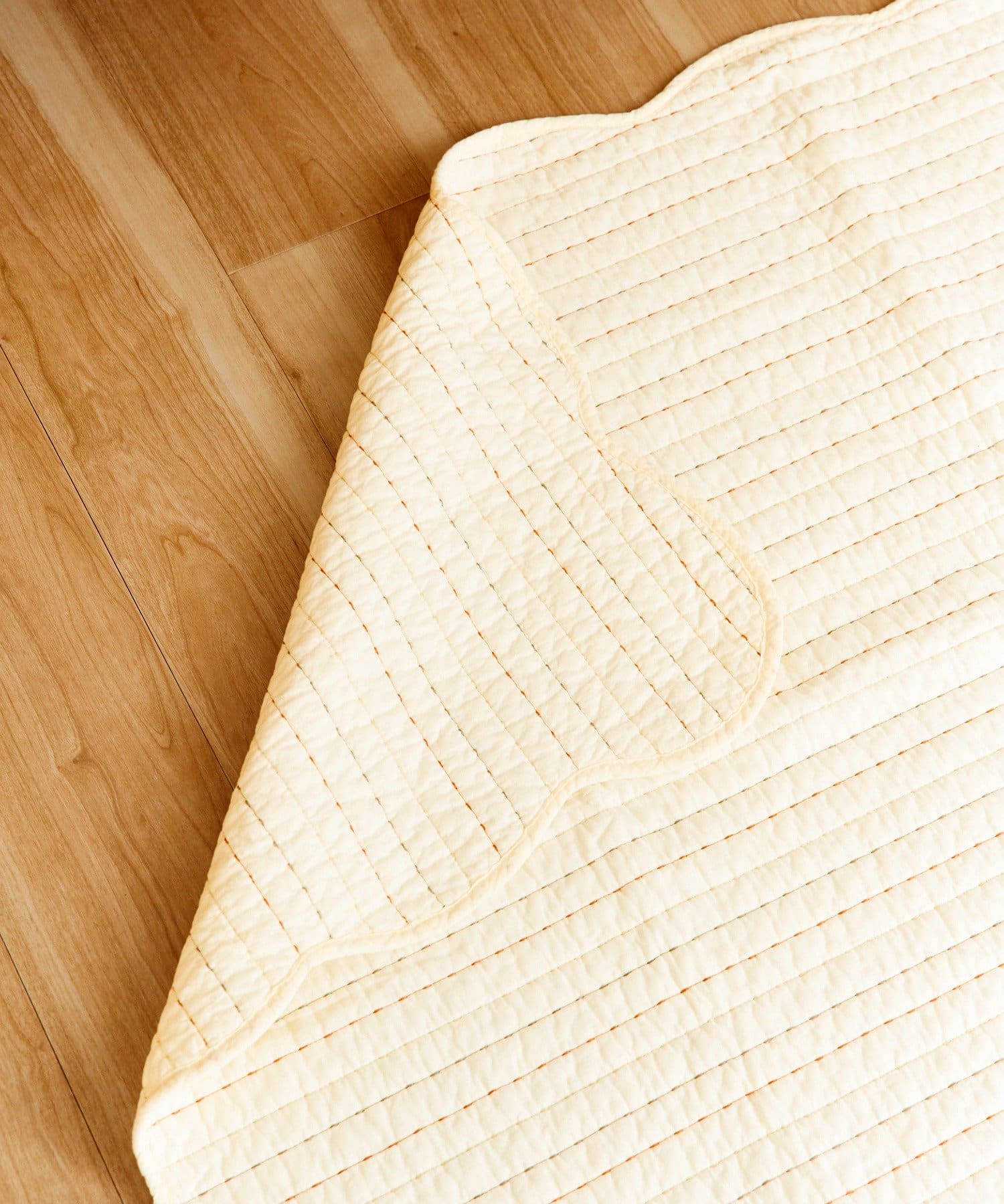 salut!(サリュ) ボーダーステッチキルトマット：90×140cm／キルトカントリー