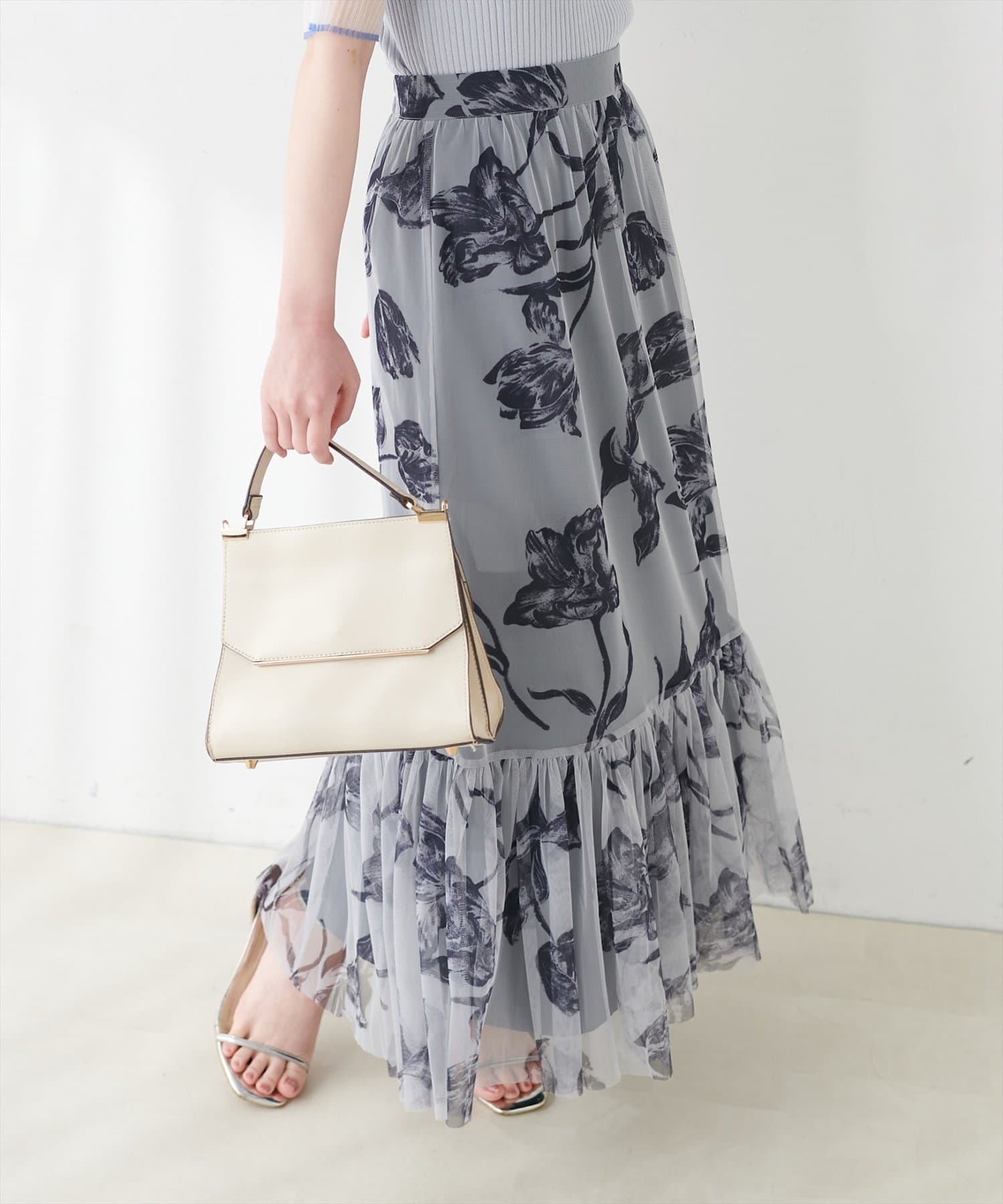 natural couture(ナチュラルクチュール) フラワープリントティアードスカート