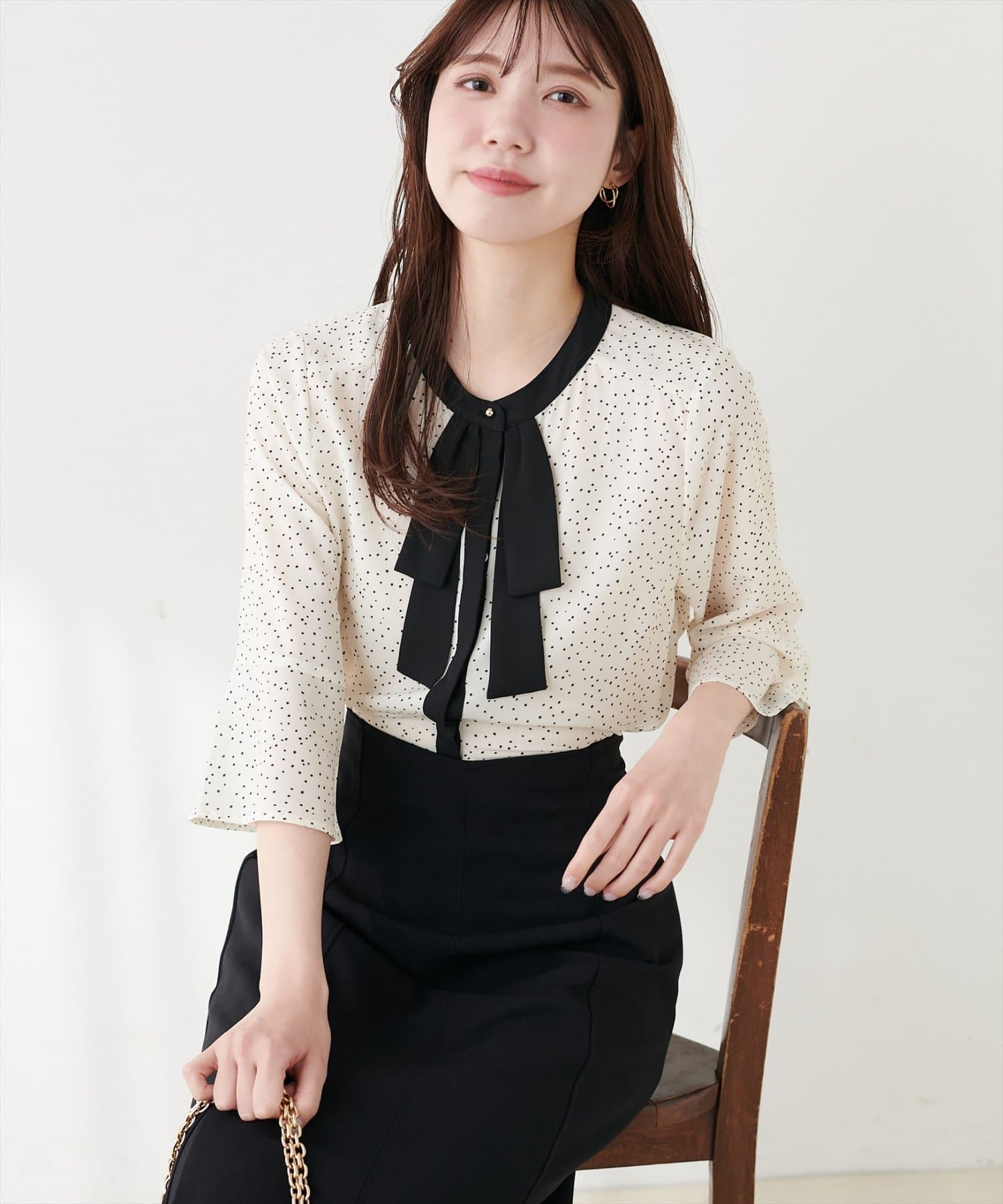 natural couture(ナチュラルクチュール) フレアカフス袖リボンボウタイブラウス