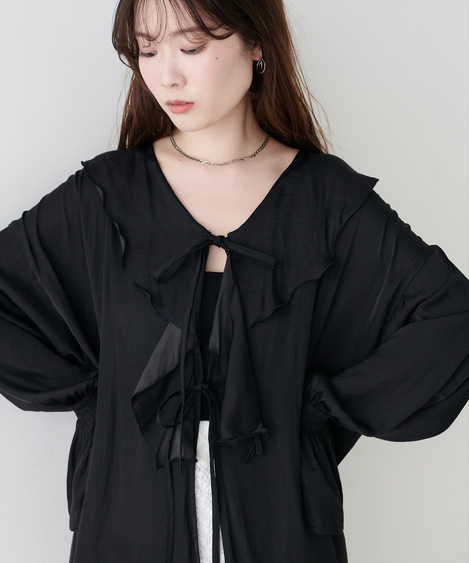 natural couture(ナチュラルクチュール) ポリエステルレーヨンフリルシャツ