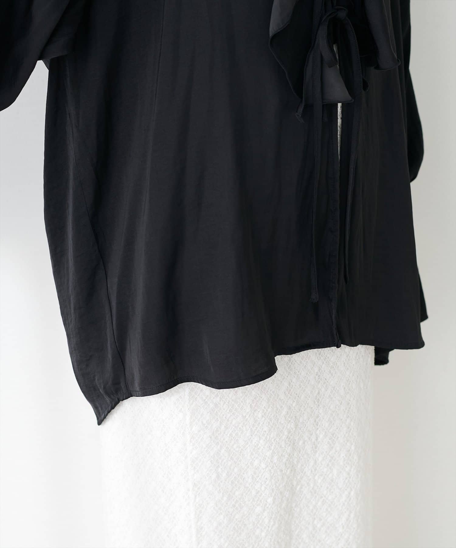 natural couture(ナチュラルクチュール) ポリエステルレーヨンフリルシャツ