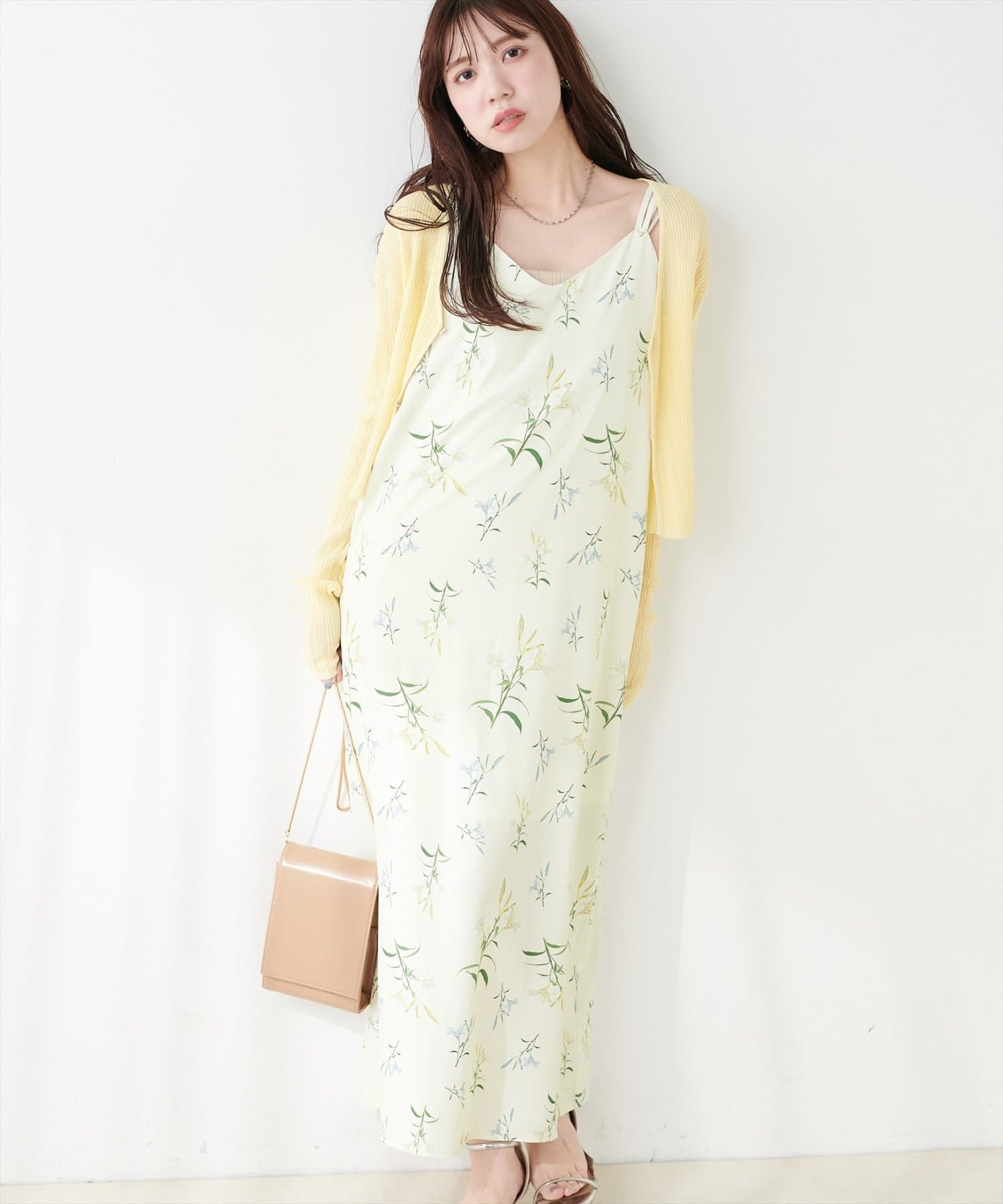 natural couture(ナチュラルクチュール) フラワープリントキャミワンピース