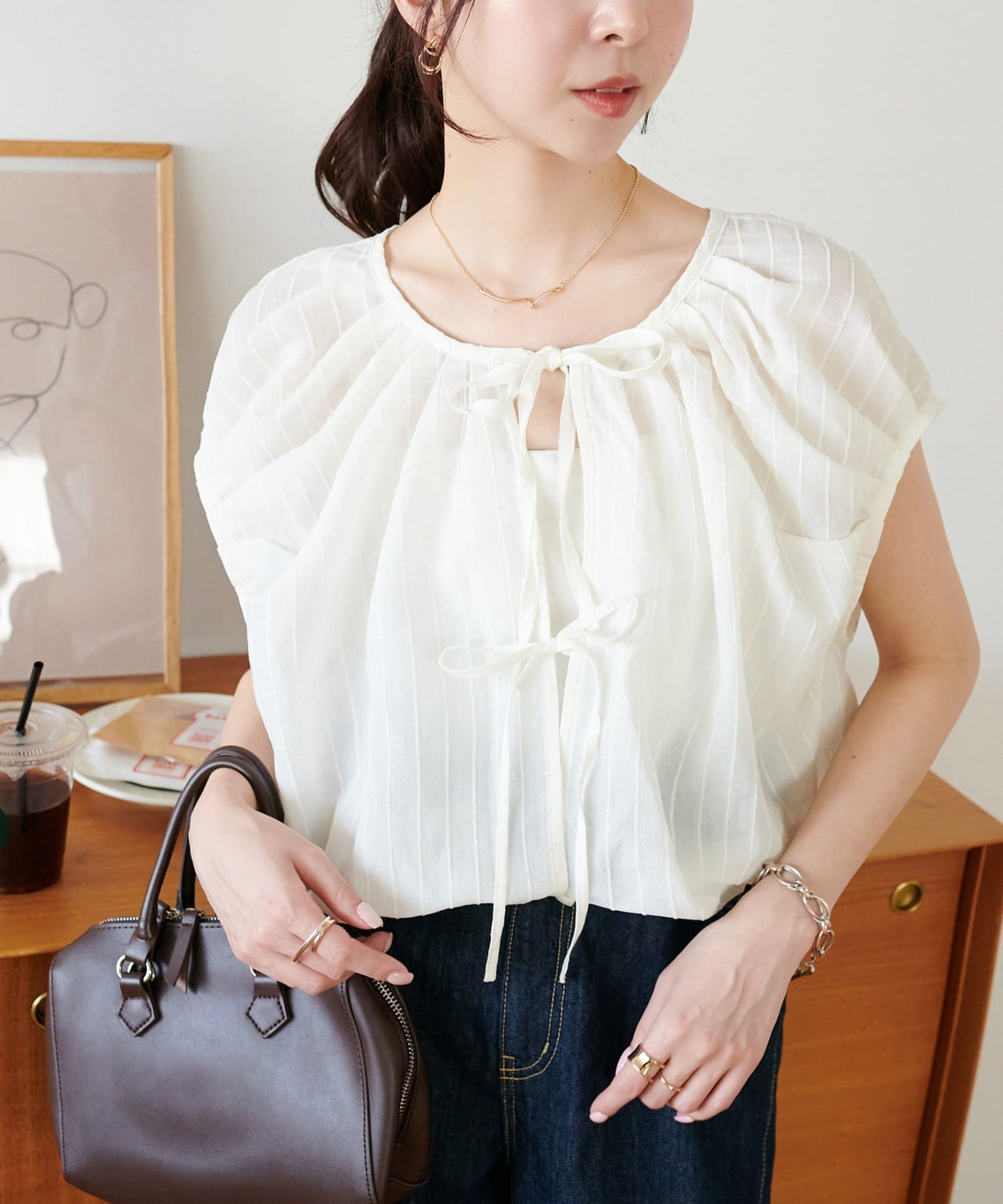 DISCOAT(ディスコート) 【WEB限定】シアーストライプノースリブラウス