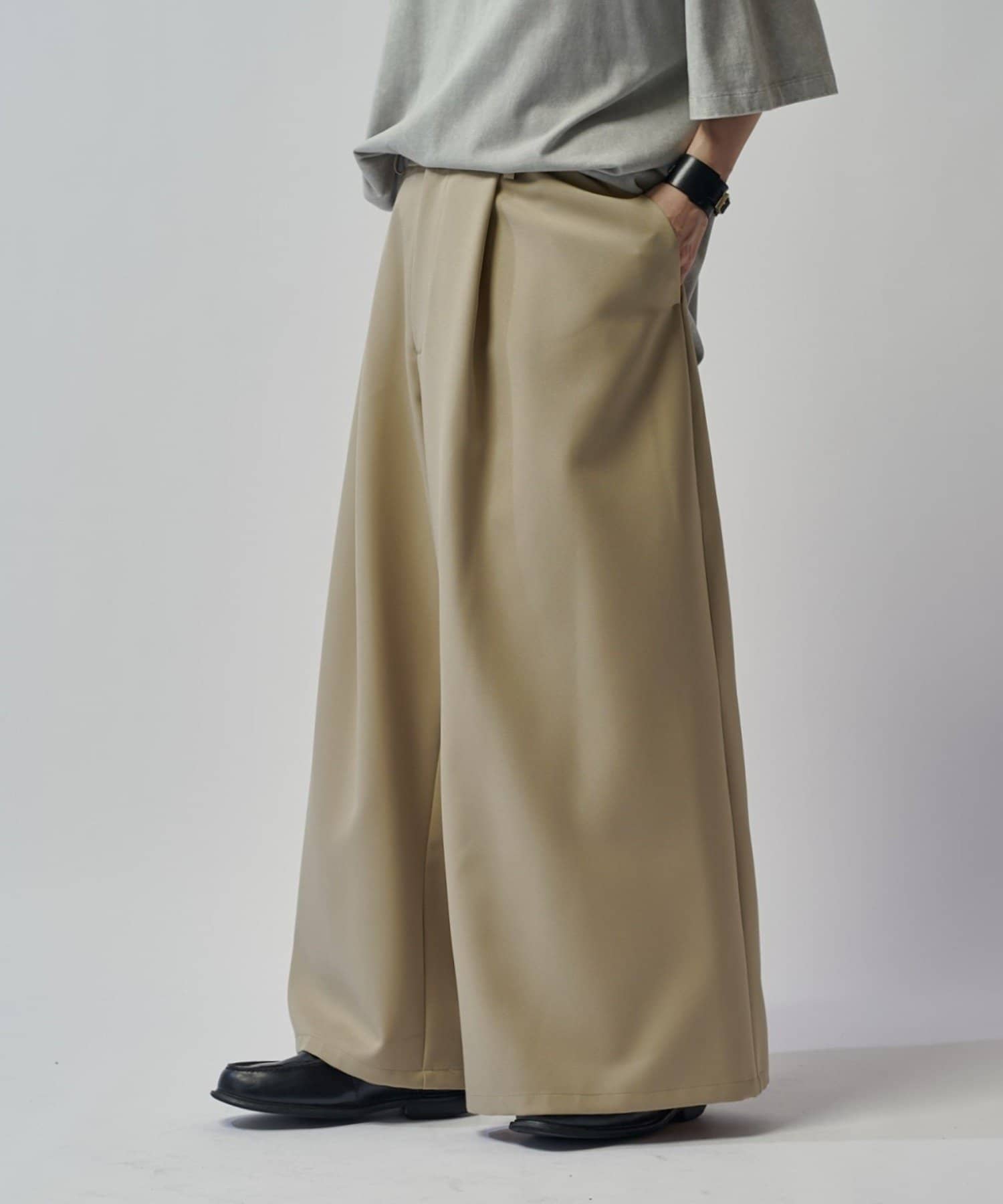 Lui's(ルイス) 【WEB限定】ベーシックルーズワイドスラックス