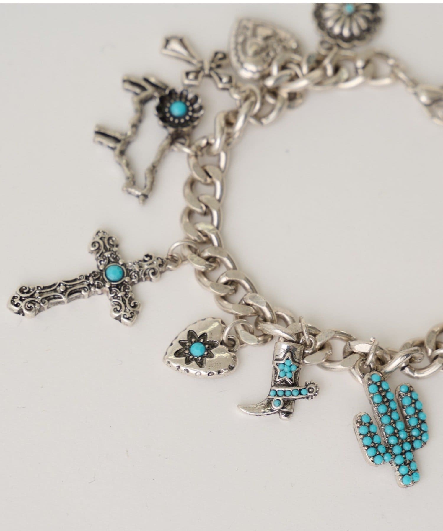 WHO’S WHO gallery(フーズフーギャラリー) モチーフターコイズブレスレット