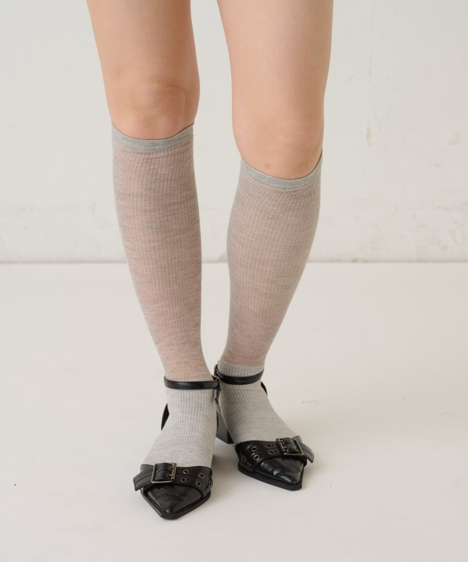 WHO’S WHO gallery(フーズフーギャラリー) シアーリブロングソックス