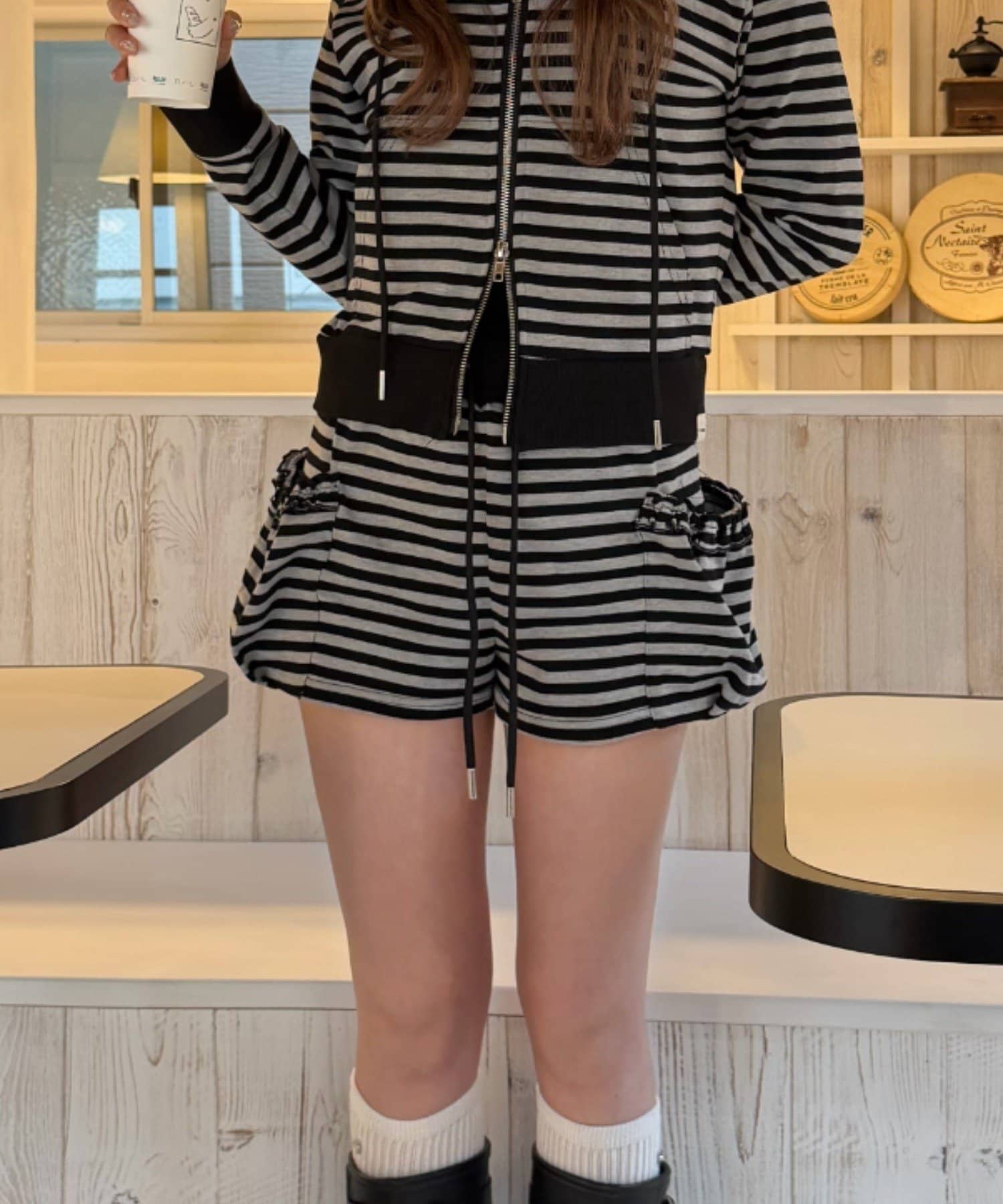 RAY CASSIN(レイカズン) 【セットアップで着られる】ポケットフリルボーダーマイクロショーツ