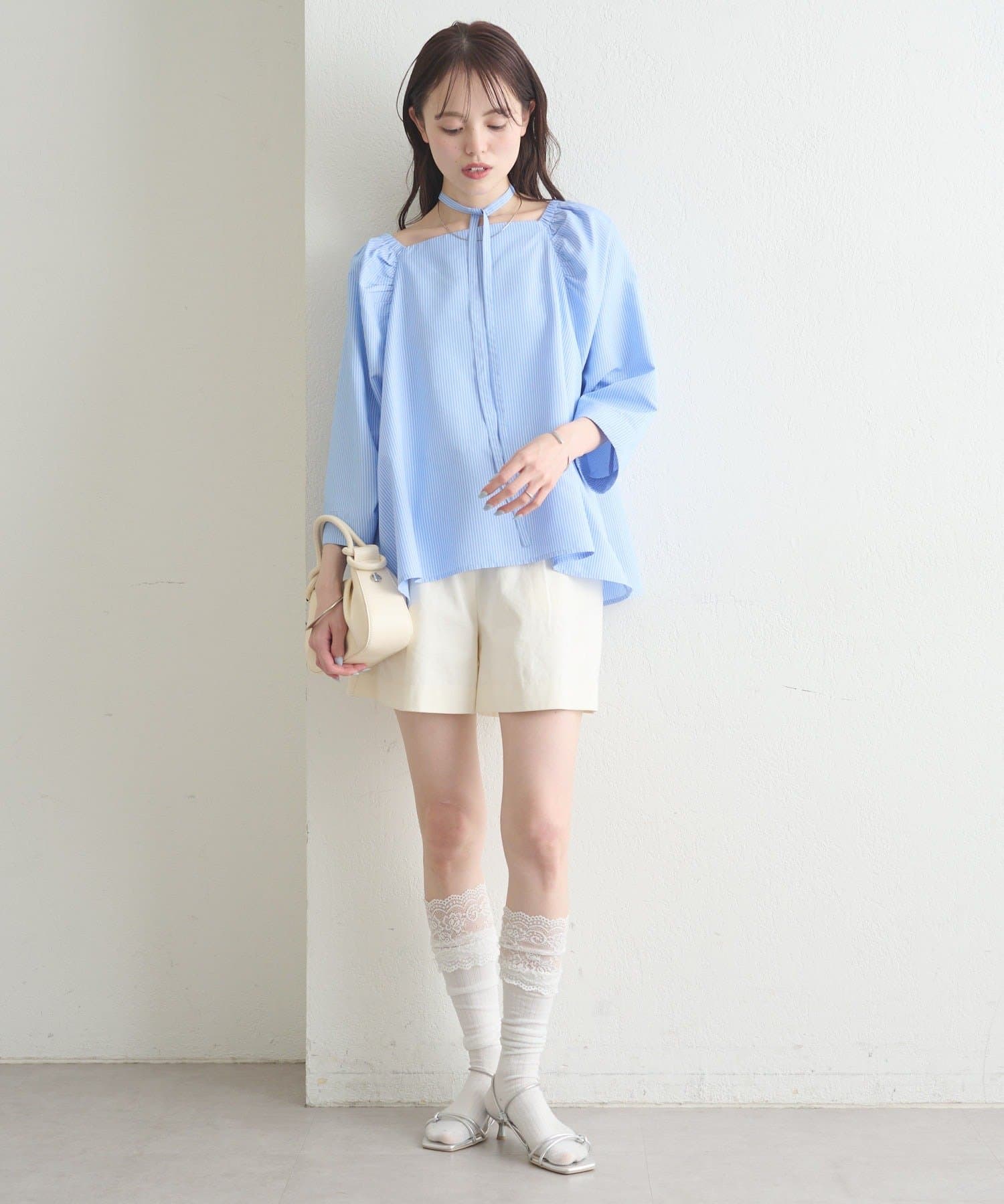 mystic(ミスティック) チョーカーリボンパフブラウス