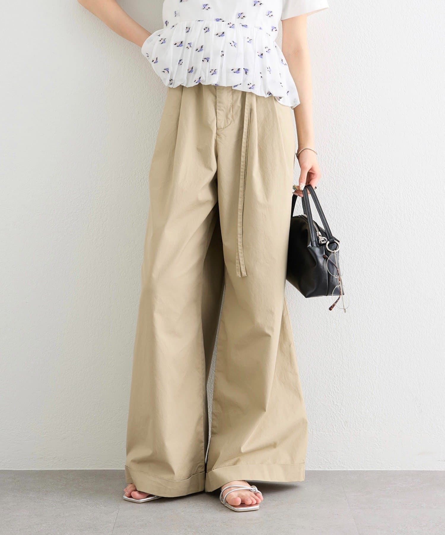 mysticのワイドベルトタックパンツ