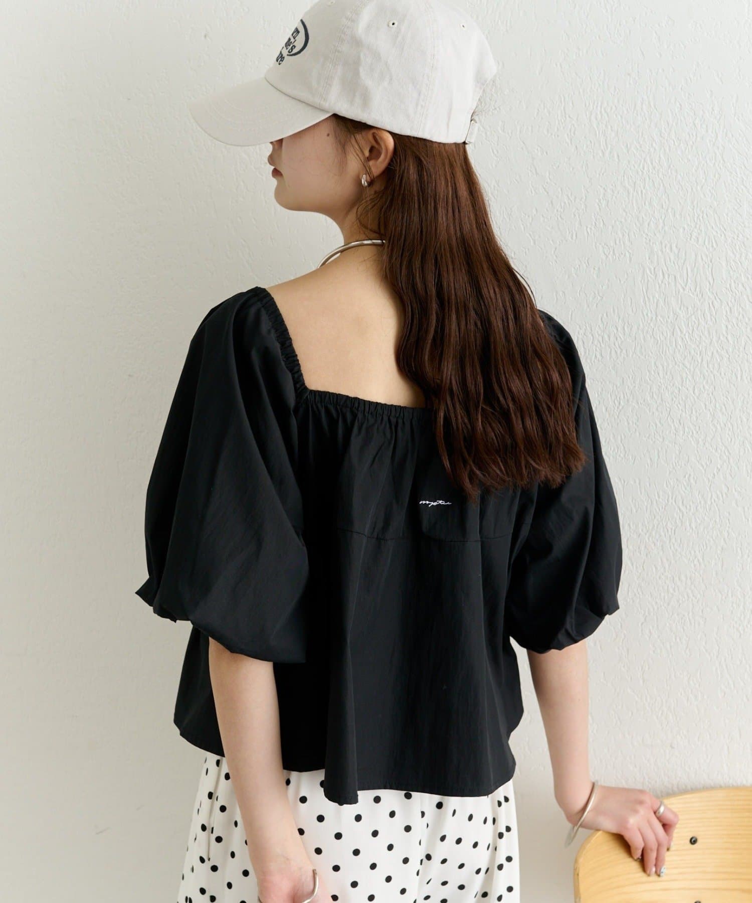 mystic(ミスティック) 《4/2(THU) 12:00予約START》オフショル袖バルーンブラウス