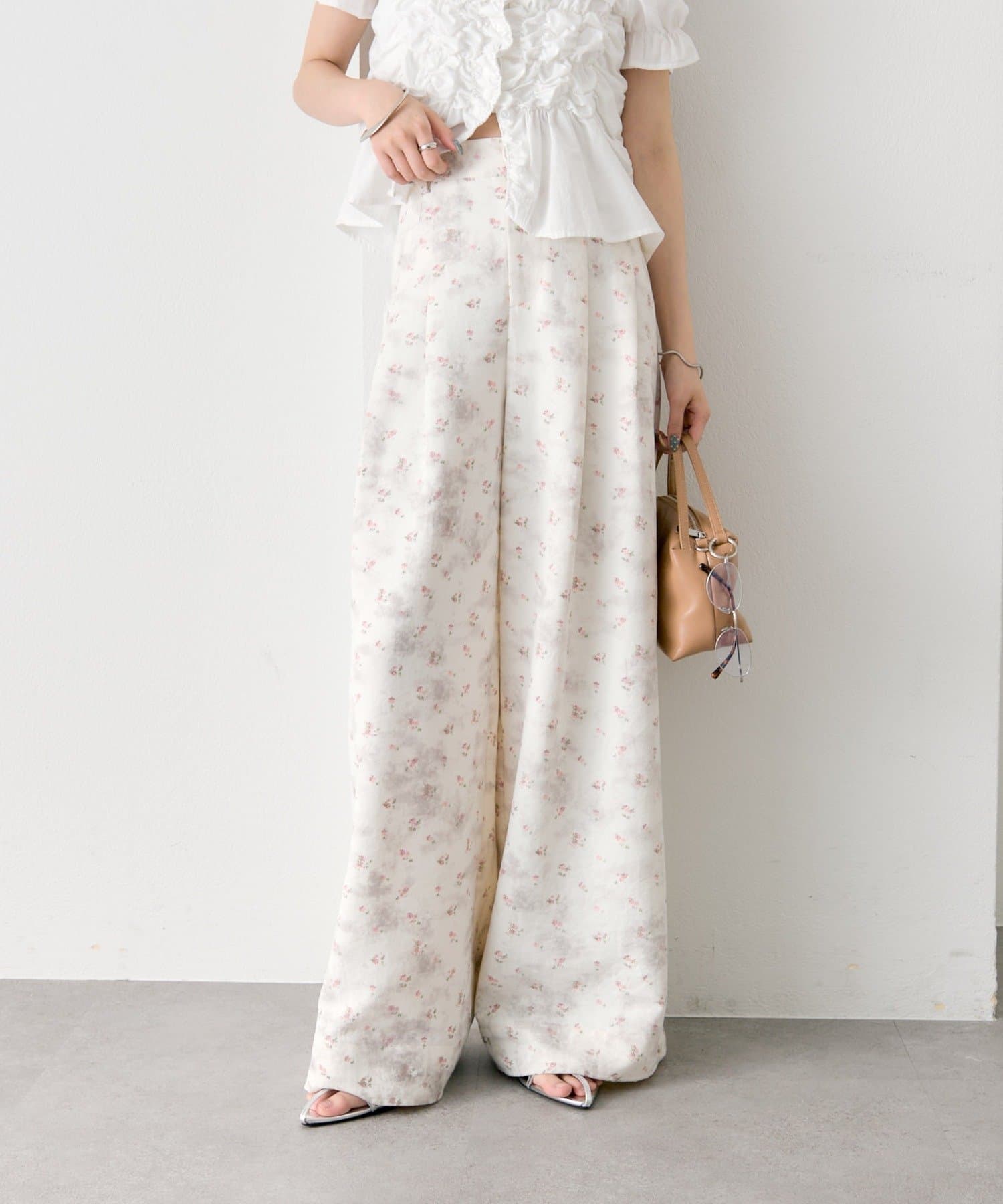 mystic(ミスティック) 【4/24(FRI) 12:00 START 】フラワータックパンツ