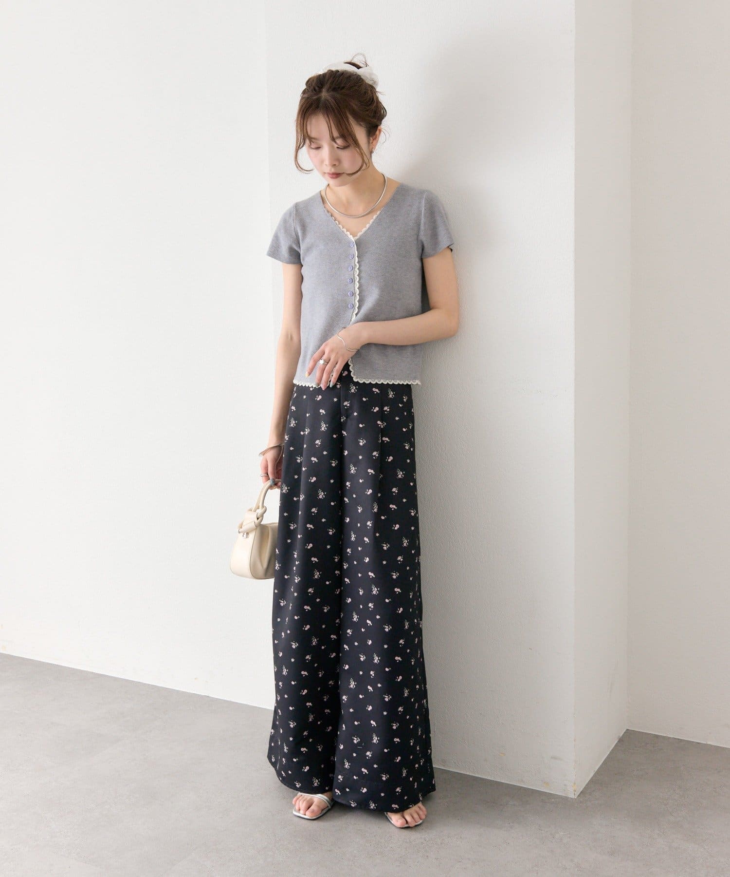 mystic(ミスティック) 【4/24(FRI) 12:00 START 】フラワータックパンツ