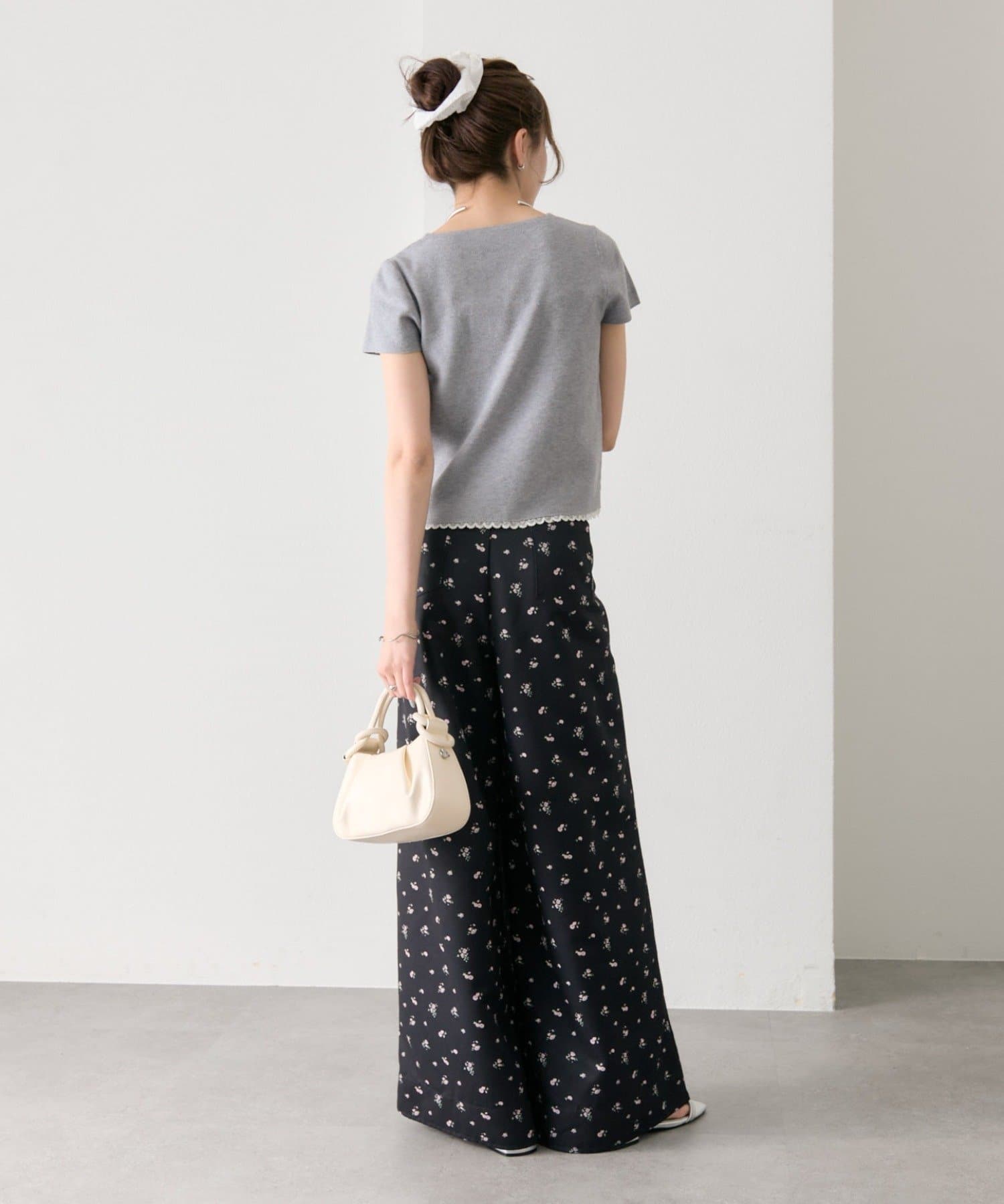 mystic(ミスティック) 【4/24(FRI) 12:00 START 】フラワータックパンツ