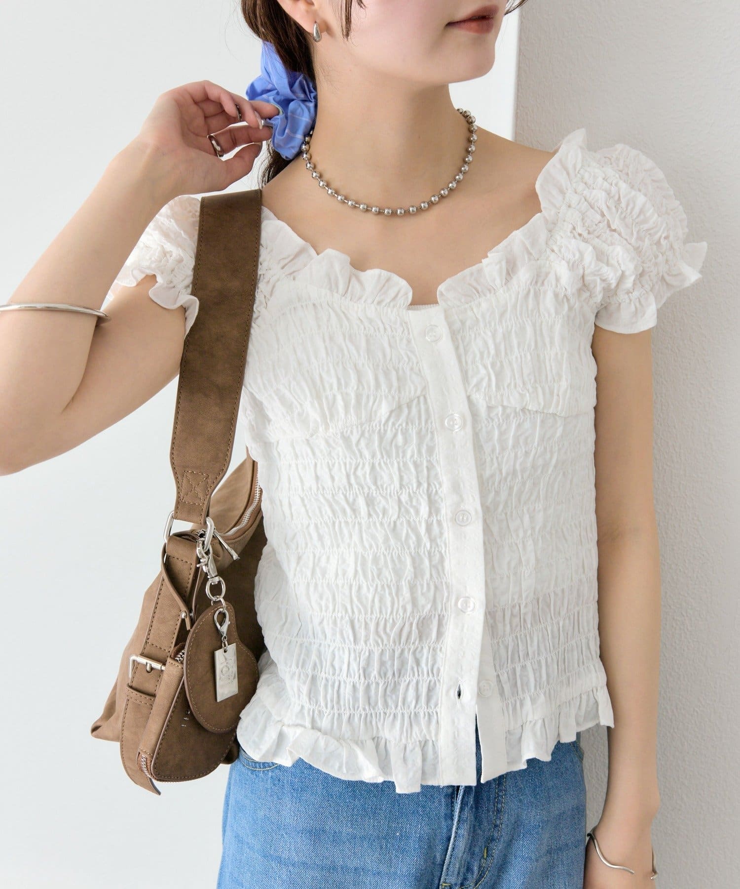 mystic(ミスティック) 《4/2(THU) 12:00予約START》シャーリングフレンチブラウス