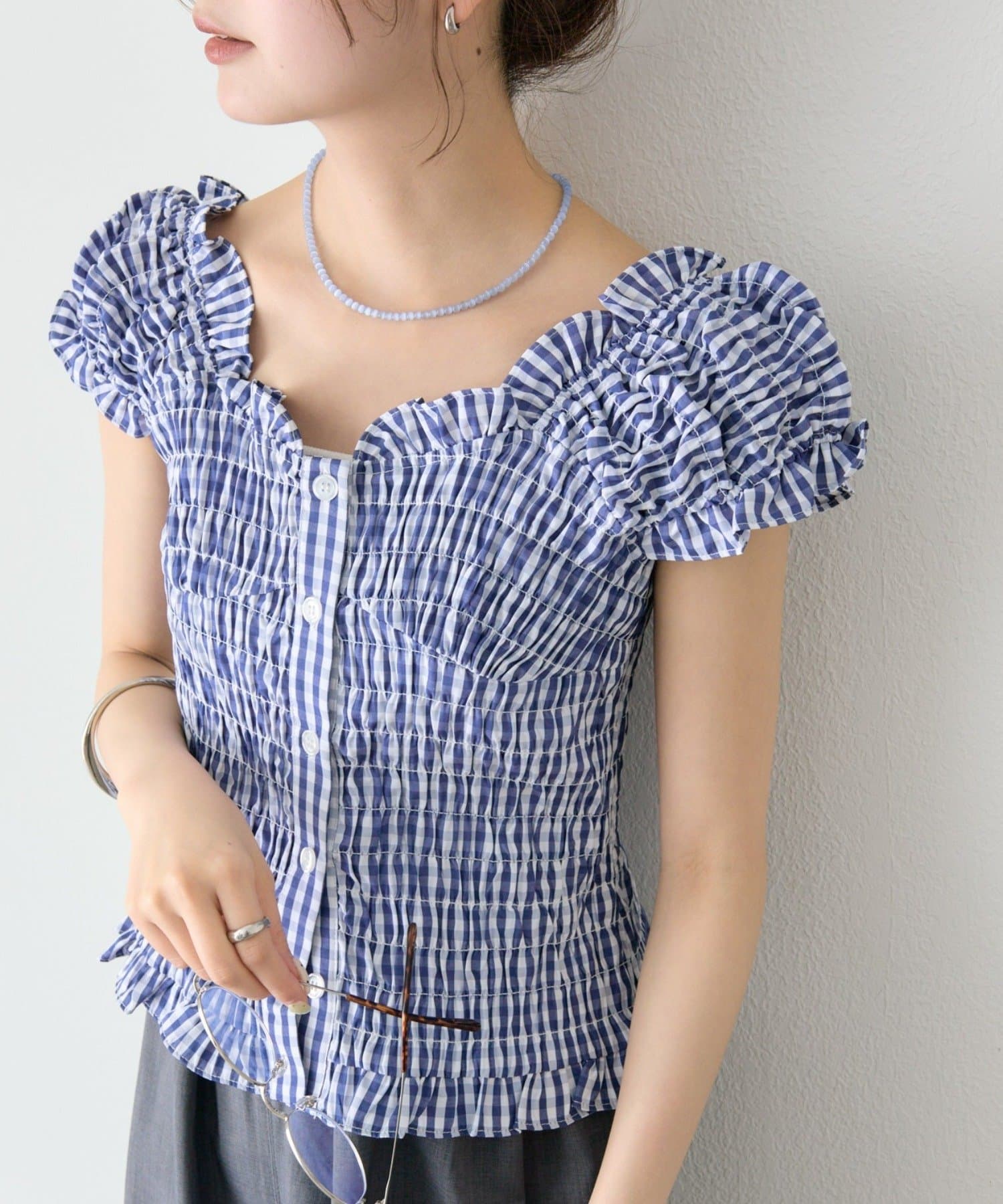 mystic(ミスティック) 《4/2(THU) 12:00予約START》シャーリングフレンチブラウス