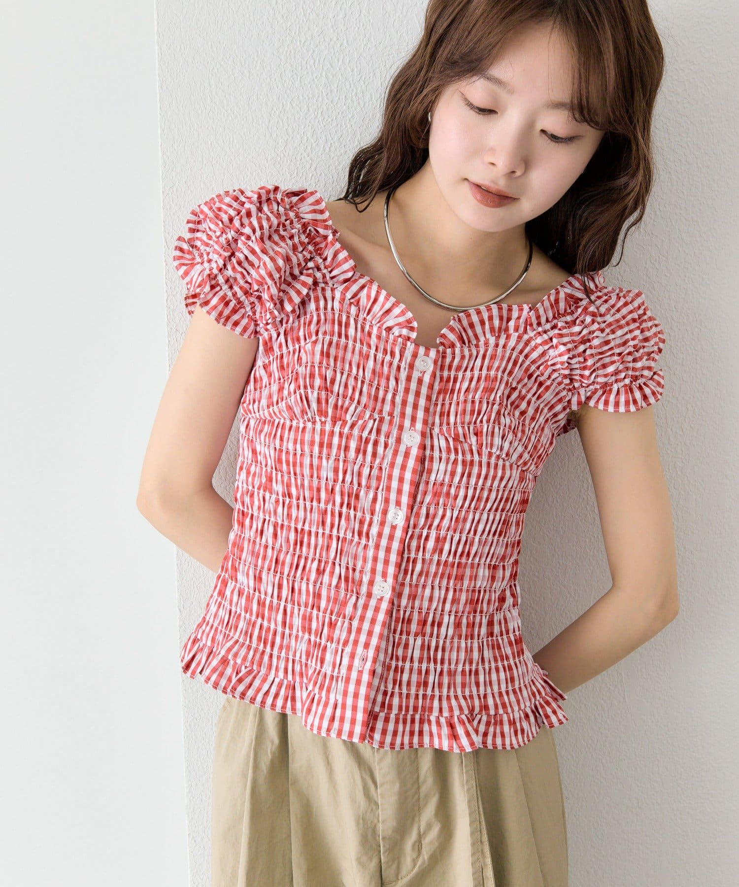 mystic(ミスティック) 《4/2(THU) 12:00予約START》シャーリングフレンチブラウス