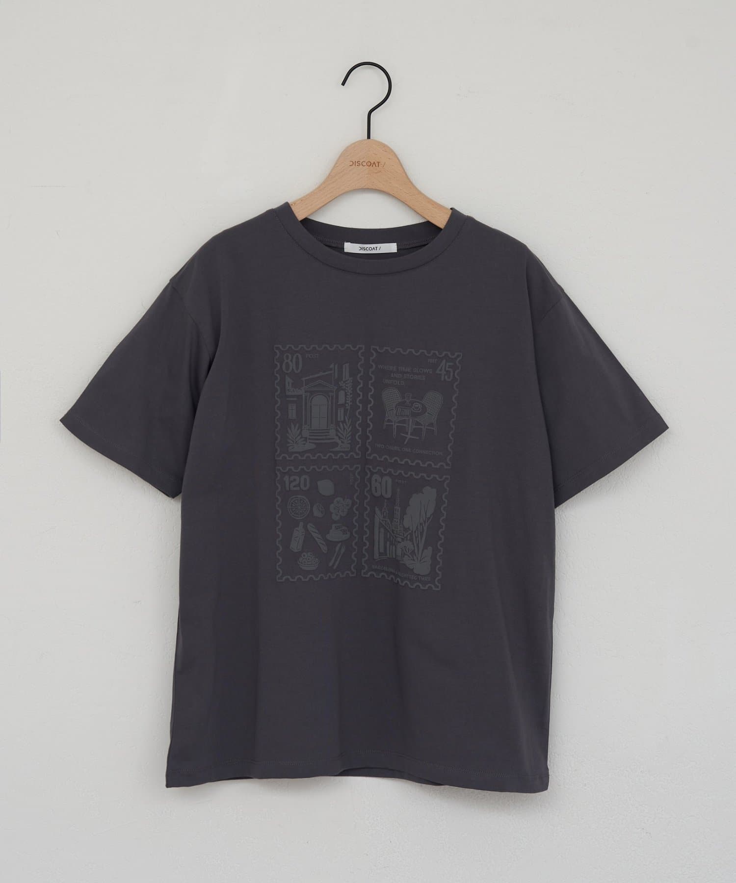 DISCOAT(ディスコート) 【WEB限定】art stampプリントTシャツ