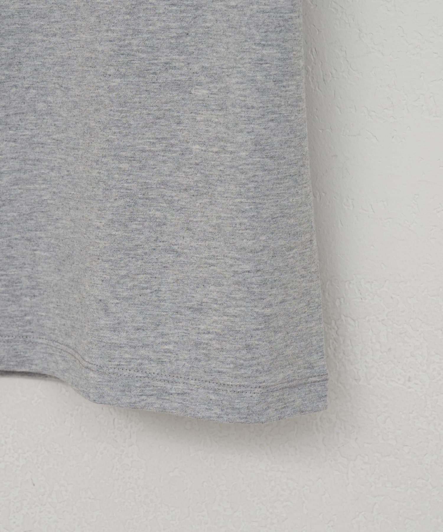 DISCOAT(ディスコート) 【WEB限定】発砲箔プリント半袖Tシャツ